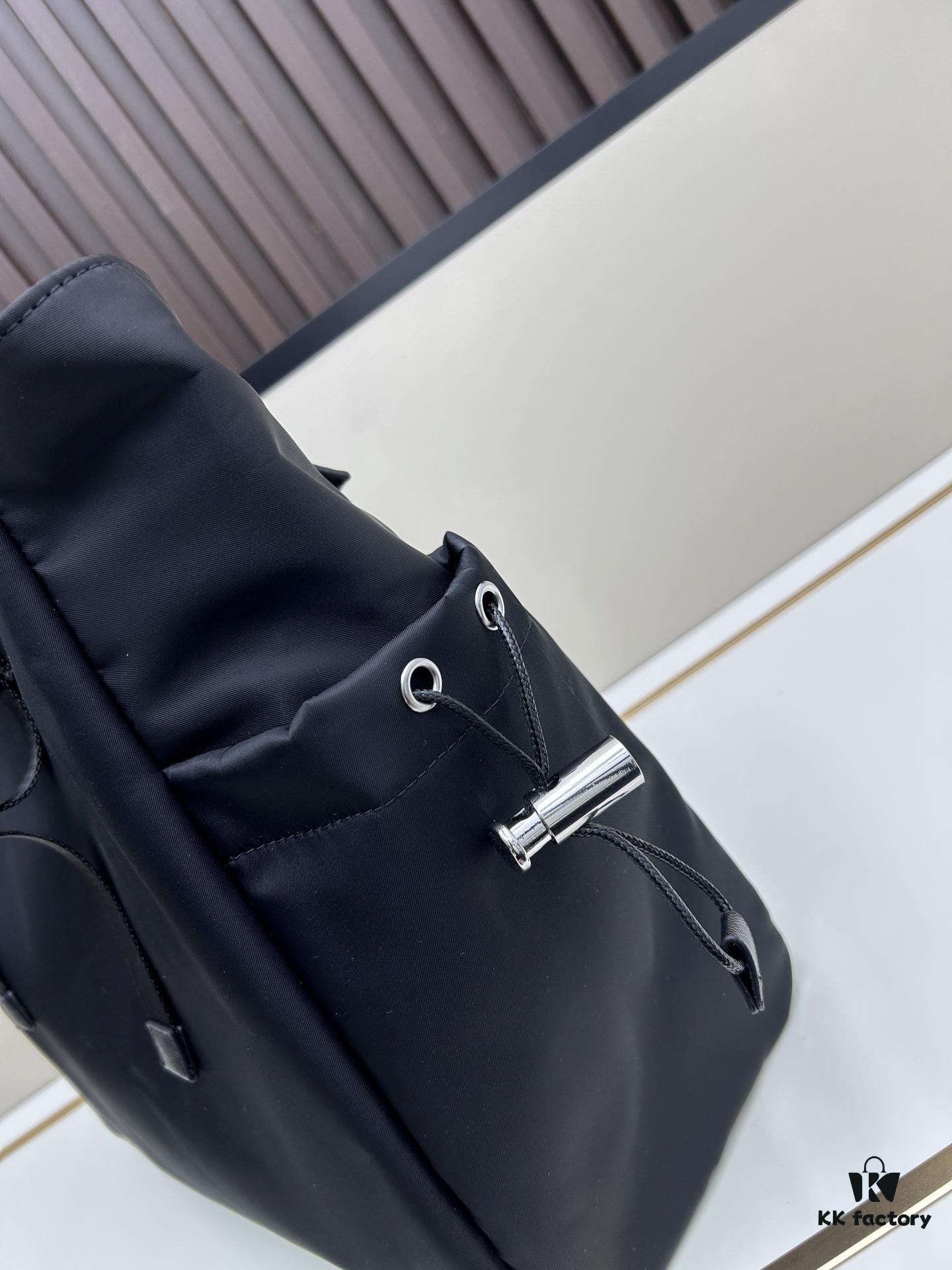 6930b3506e68136f4d9adab3 Prada Nylon Tote Bag
