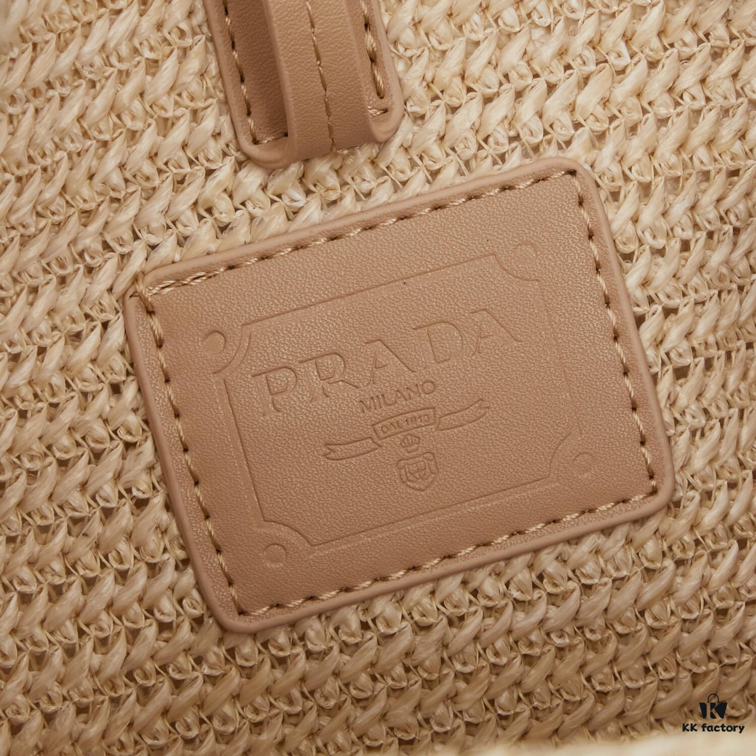 6930b3fe6e68136f4d9adb96 New Arrival🔥👏👏👏 This series is Prada's key style for the entire upcoming season. Crafted with imported raffia straw and highly handcrafted, each bag is meticulously handwoven by skilled artisans 😘😘 Lightweight and spacious, it exudes a fresh summer vibe, perfectly complementing various outfits. Simply perfect—grab yours now! 👏👏 Model: 2386, Size: 33 x 26cm