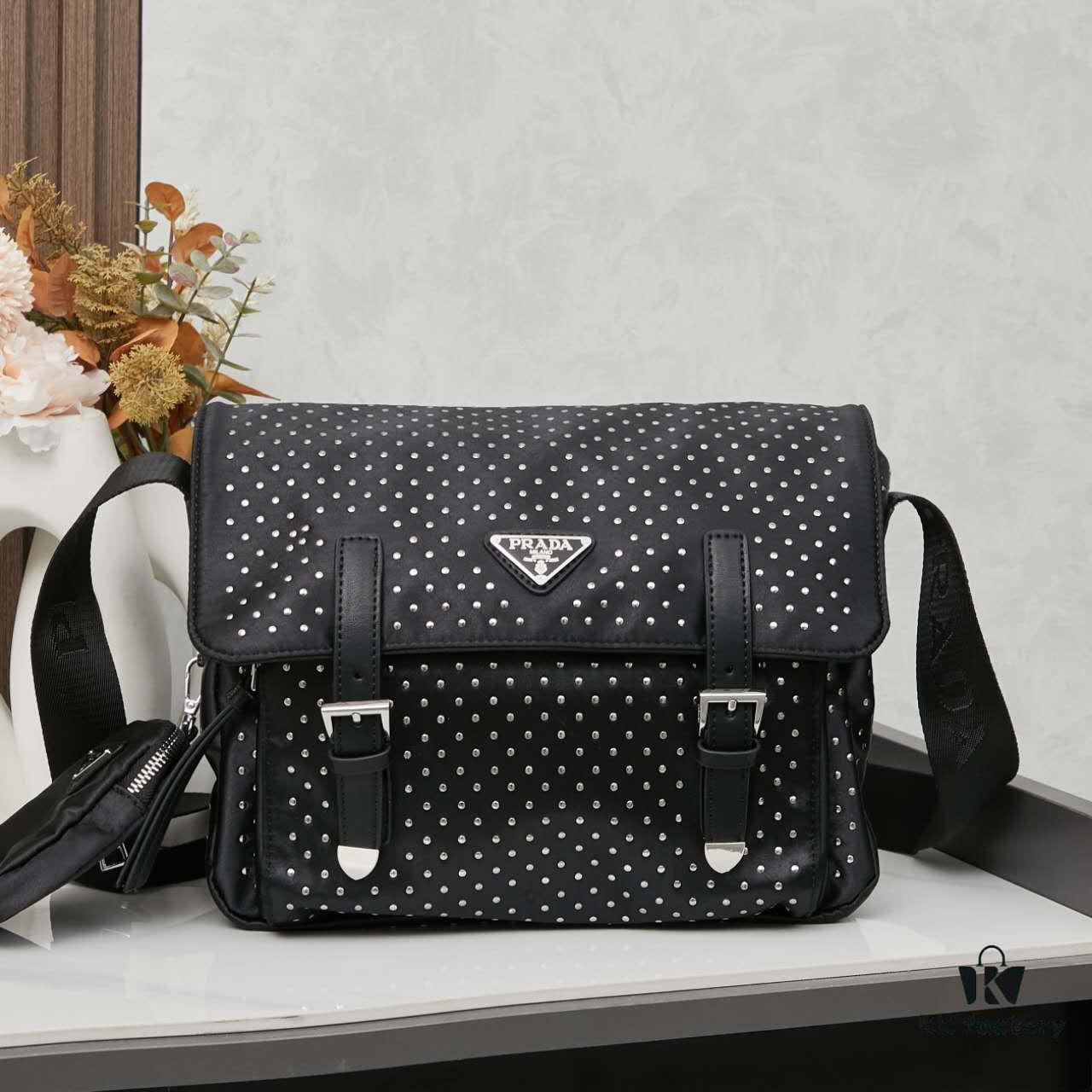6930b4296e68136f4d9adbe4 Box Included, Rivet Series! This Cool Bag Deserves a Cool Look