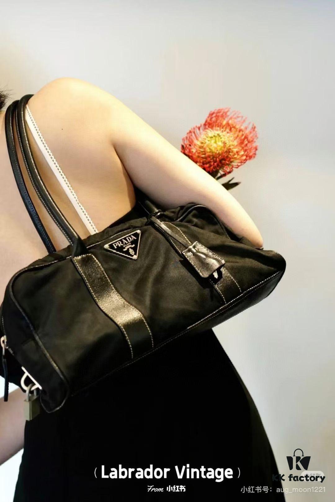 6930b43d6e68136f4d9adc0e Large-sized Prada is the god of fashion in ancient Greece!
