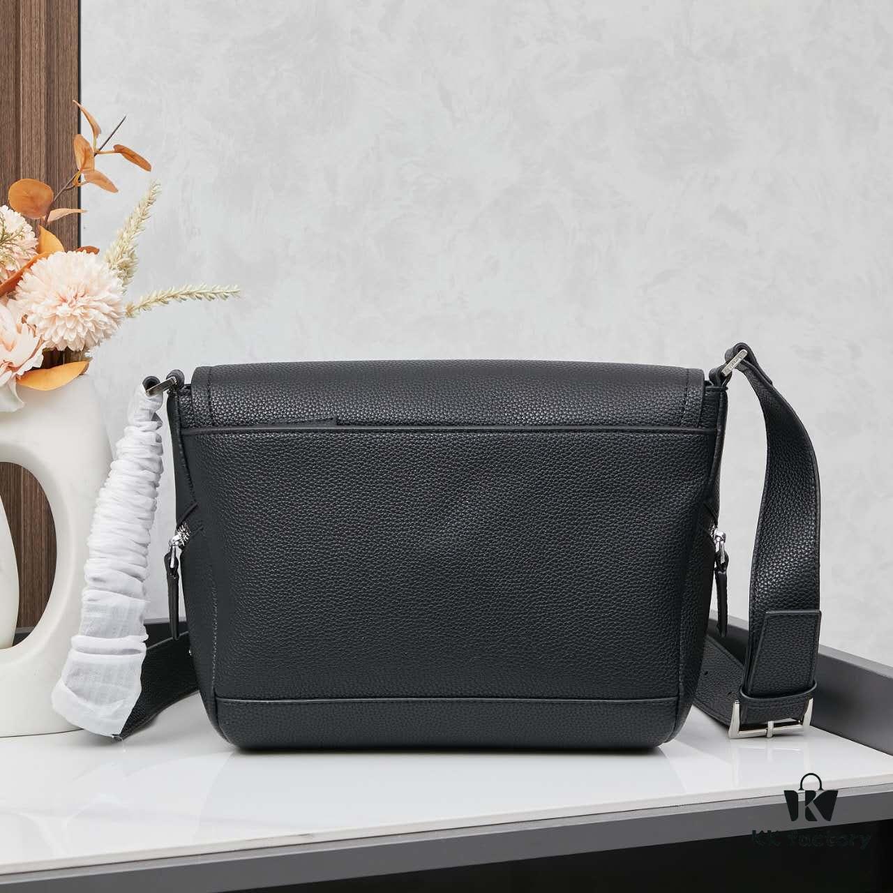 6930b4516e68136f4d9adc33 Prada Men's Crossbody Bag in Black Leather with Quilted Texture