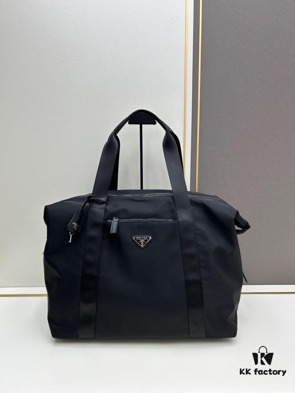 6930b4566e68136f4d9adc3d How to Choose a Prada Duffel or Travel Bag?