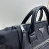 New arrival size: opening 44 x bottom 28 x height 24 x 17, model 2347, stocking up on a PRADA down bag for winter