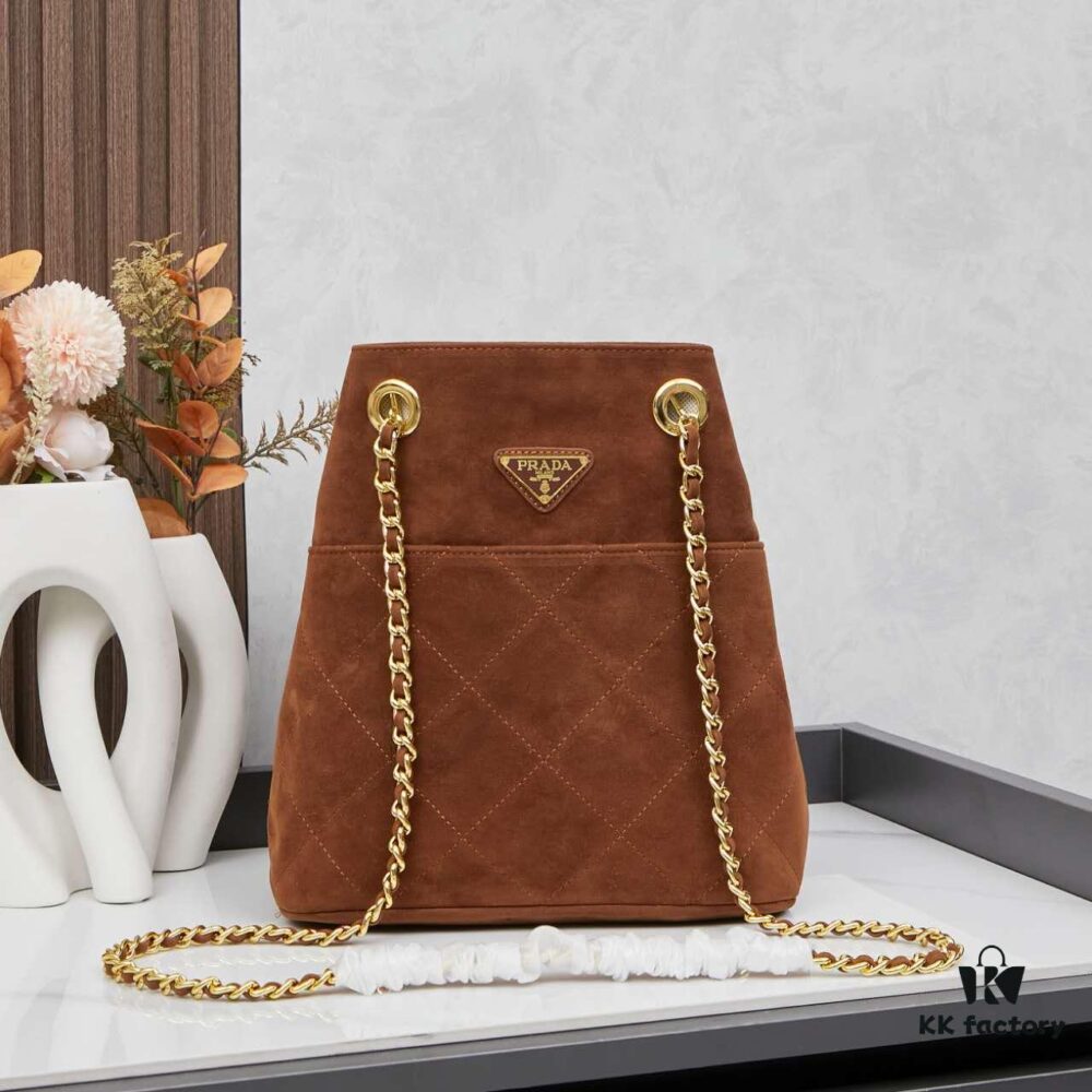 6930b4656e68136f4d9adc5a Vintage Prada Suede Crossbody Bag with Chain – A Timeless 'Baozi' Design