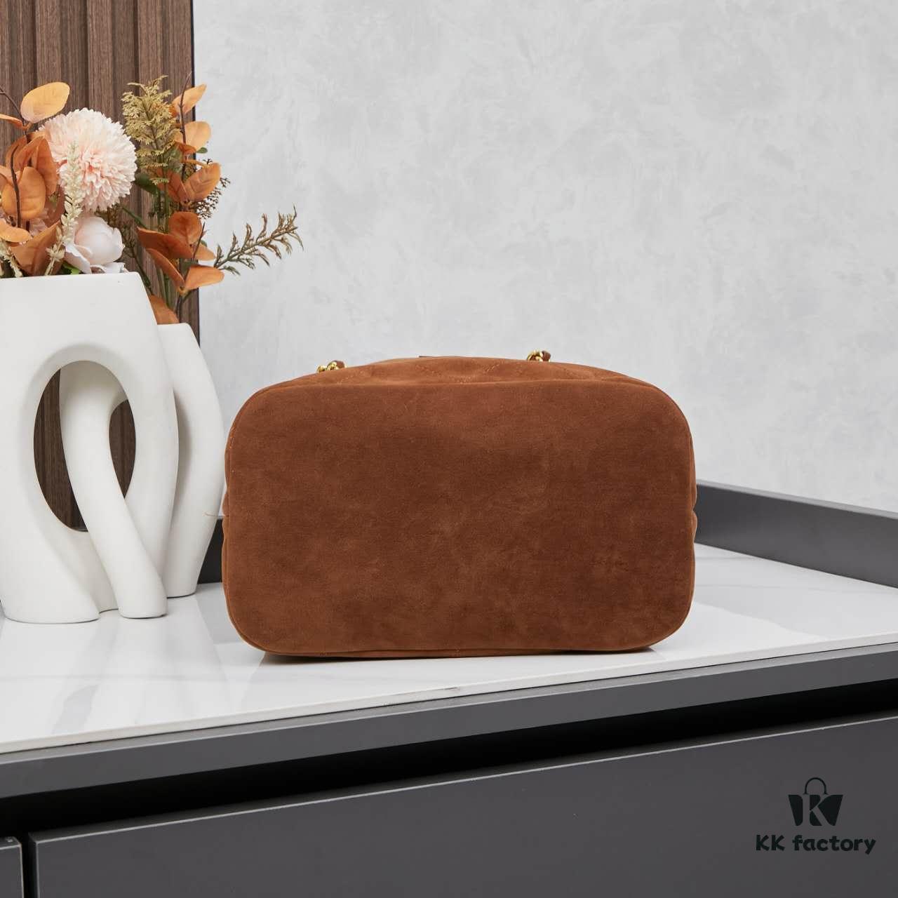 6930b4686e68136f4d9adc5d Vintage Prada Suede Crossbody Bag with Chain – A Timeless 'Baozi' Design