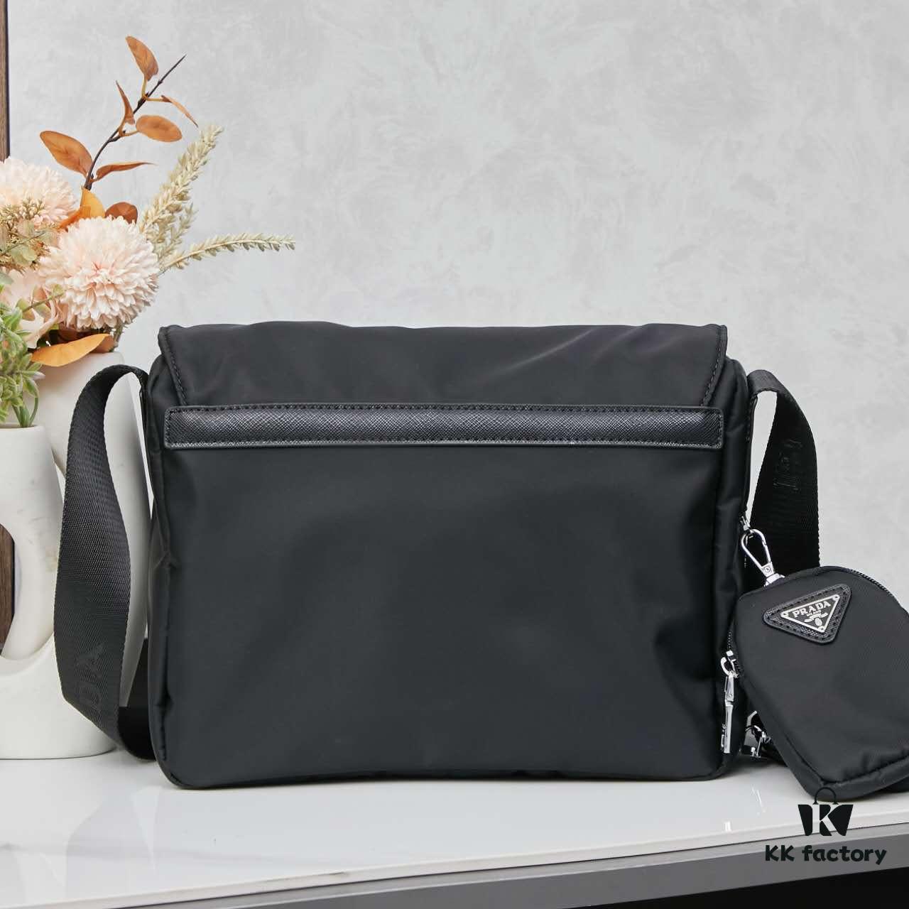 6930b46a6e68136f4d9adc66 PRADA 2024 Fall/Winter Men's New Bag with Box