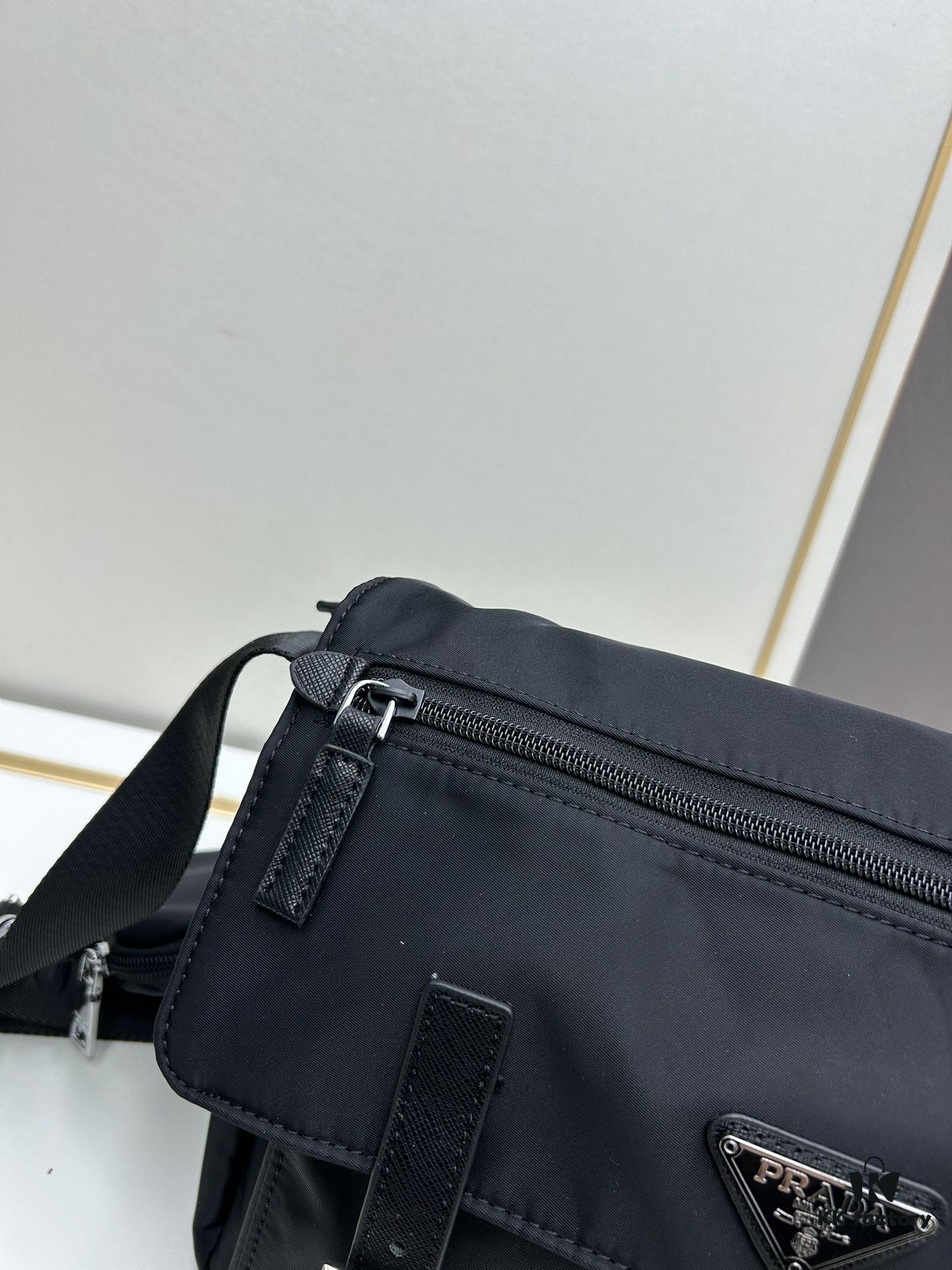 6930b4736e68136f4d9adc76 PRADA 2024 Fall/Winter Men's New Bag with Box