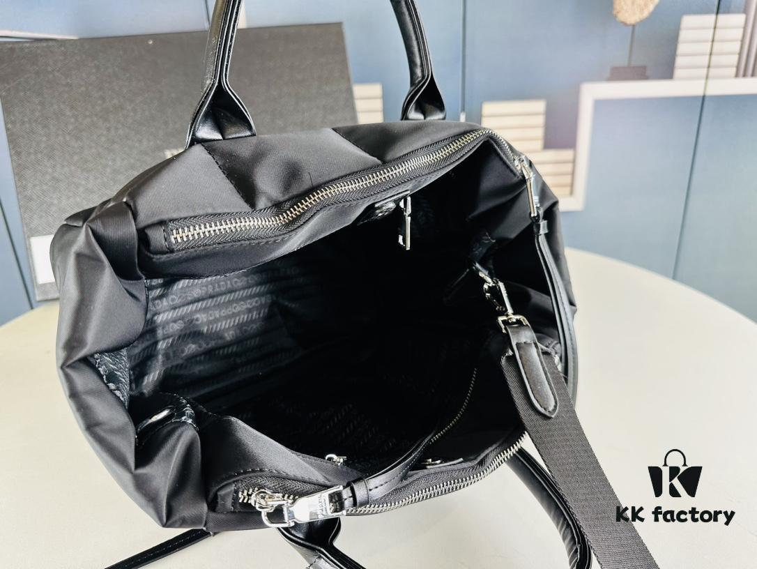 6930b4996e68136f4d9adcbc New Size: 44 cm at the opening, 28 cm at the base, height 24 cm, width 17 cm, Model 2347, Stockpiling PRADA Down Bag for Winter