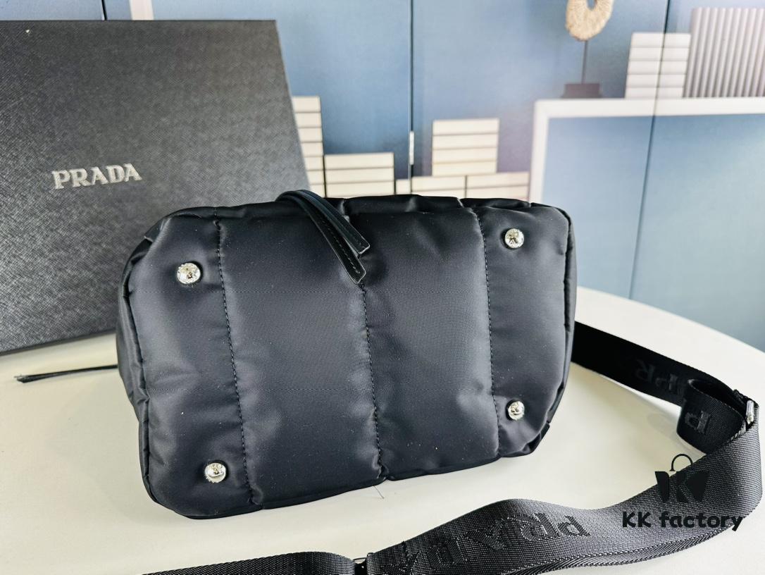 6930b4996e68136f4d9adcbd New Size: 44 cm at the opening, 28 cm at the base, height 24 cm, width 17 cm, Model 2347, Stockpiling PRADA Down Bag for Winter