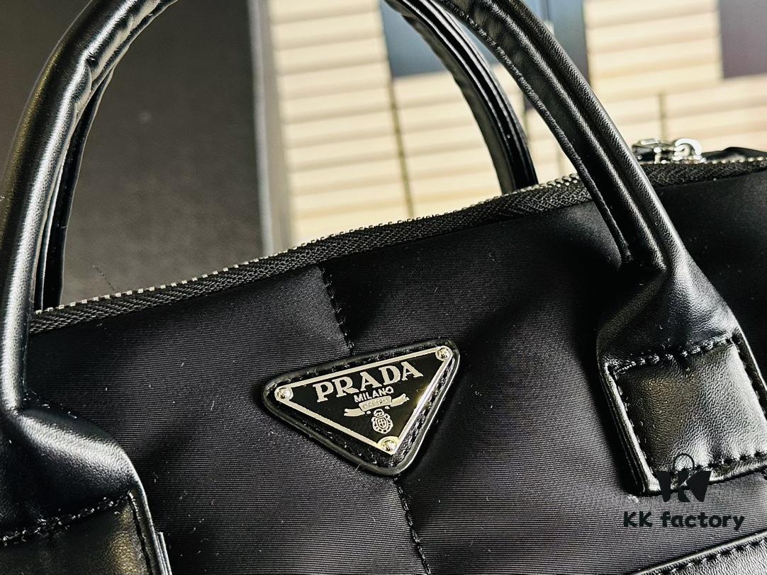 6930b4996e68136f4d9adcbe New Size: 44 cm at the opening, 28 cm at the base, height 24 cm, width 17 cm, Model 2347, Stockpiling PRADA Down Bag for Winter