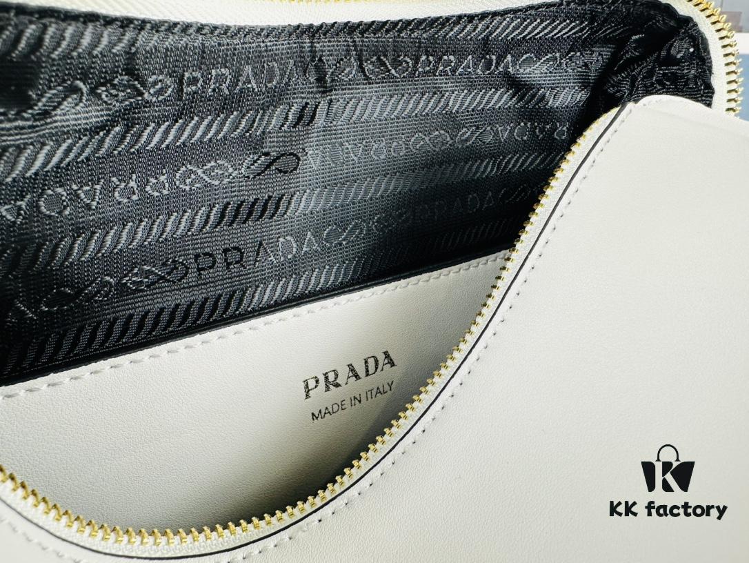 6930b4f06e68136f4d9add6e PRADA's New Handbag Design: A Trendy and Versatile Choice for Summer