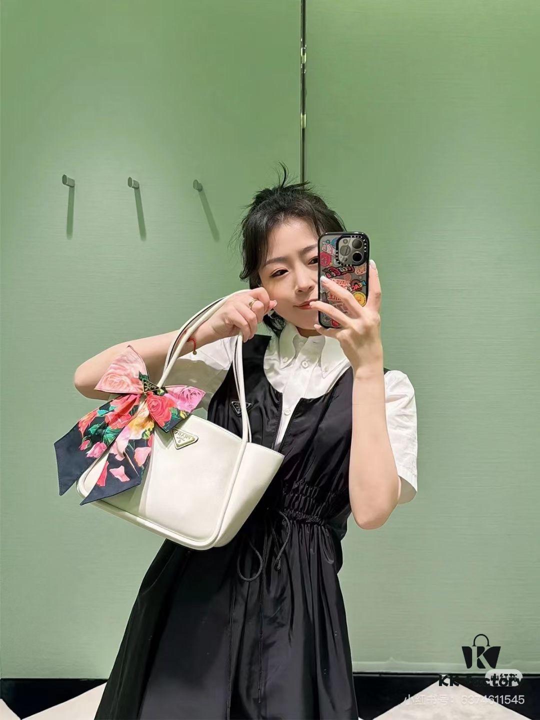6930b5596e68136f4d9ade4f Prada Mini Tote with Box, 24 New Arrival! Known as the 'Little Vegetable Basket', Made of Cow Leather with Triangle Logo, Exceptionally Minimalist and Versatile