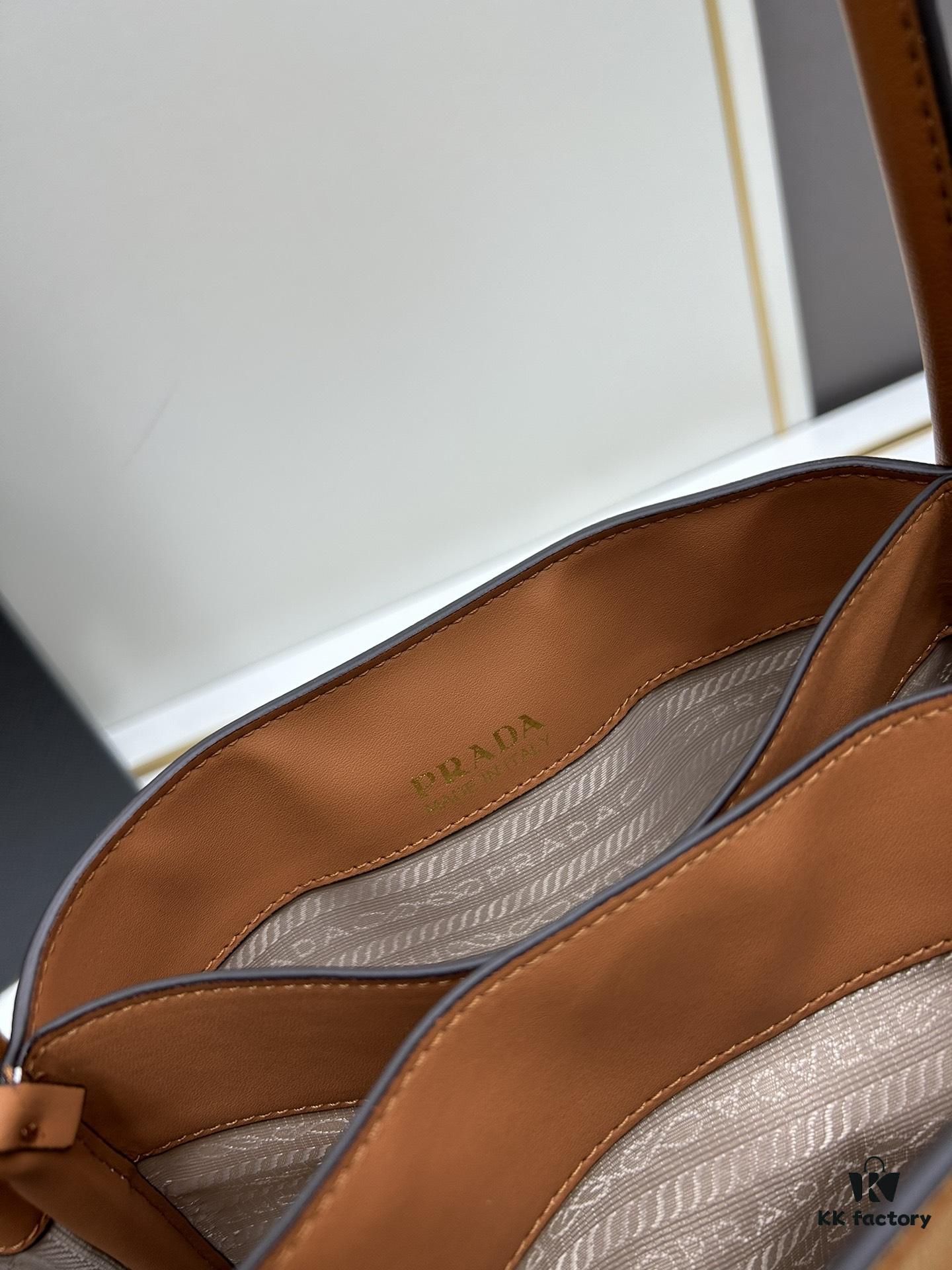 6930b5656e68136f4d9ade66 Prada Mini Tote Bag 24 New Arrival, Often Called the 'Little Vegetable Basket', Made of Cow Leather with Triangle Logo, Minimalist Design, Comes with Box