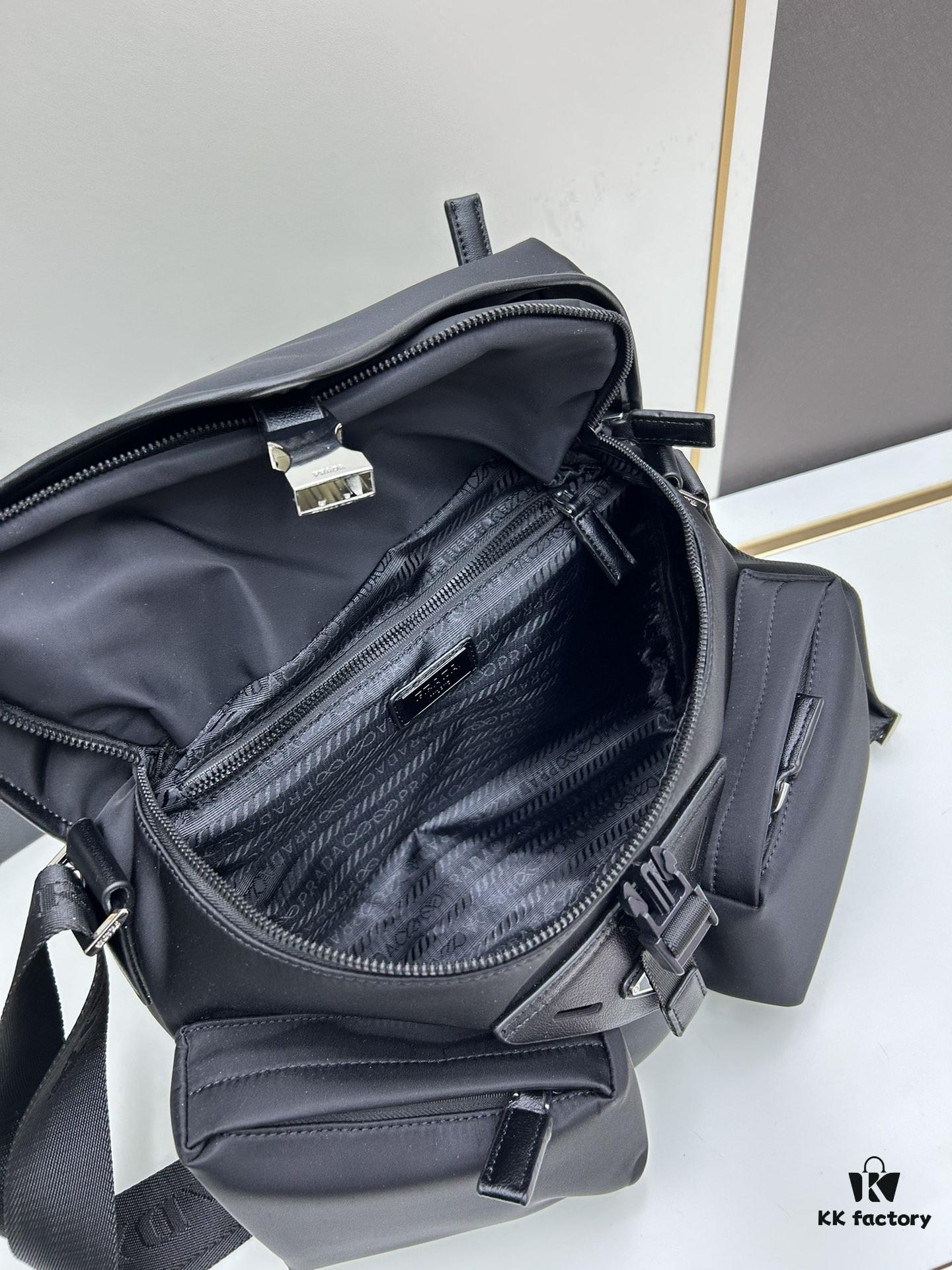 6930b5786e68136f4d9ade89 Prada 24SS Must-Have Insert for the Stylish Man or Woman