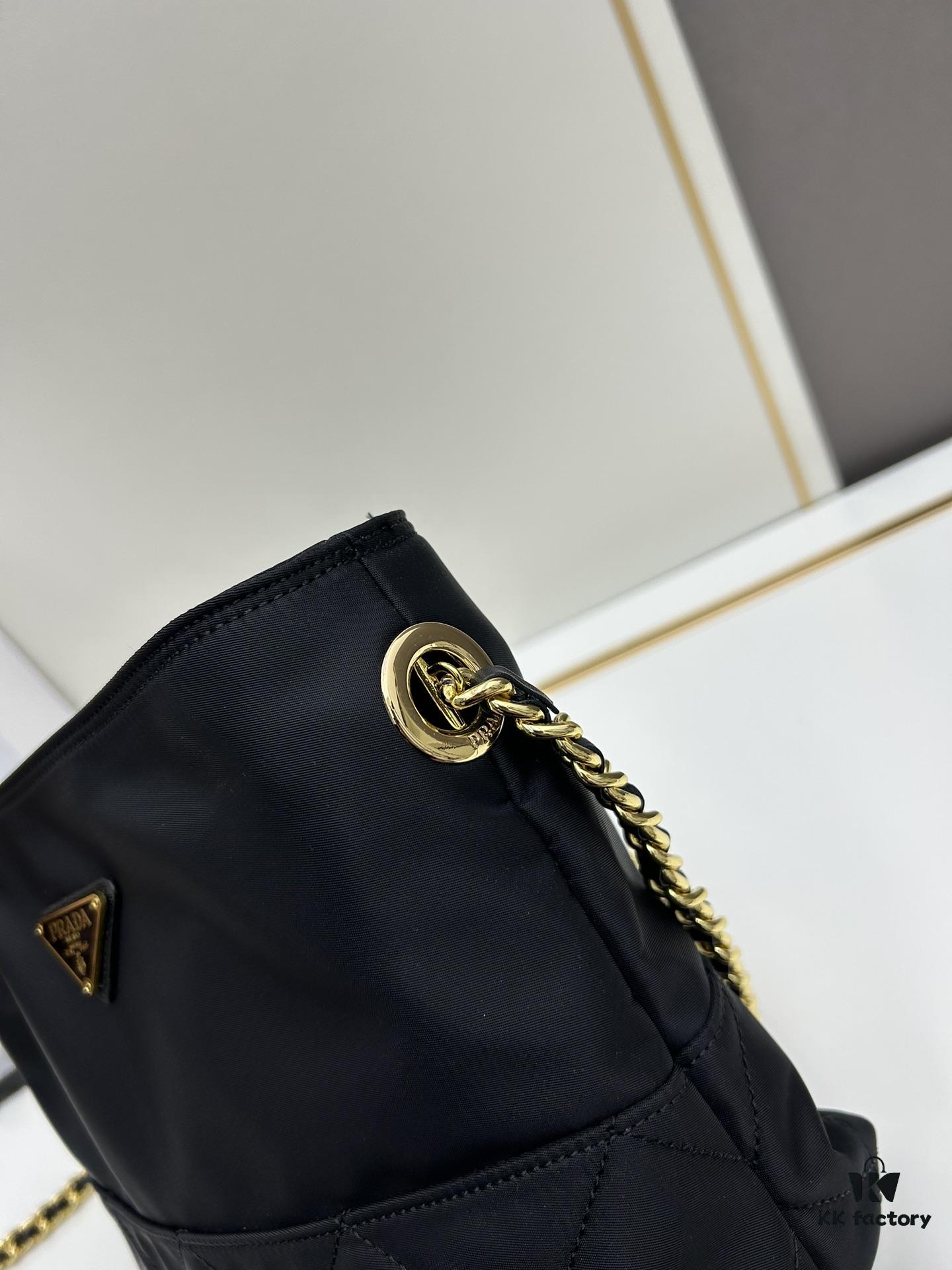 6930b59e6e68136f4d9adecd Box Set, Same as Zhu Zhu's Prada Parachute Style, Perfect for Commuting