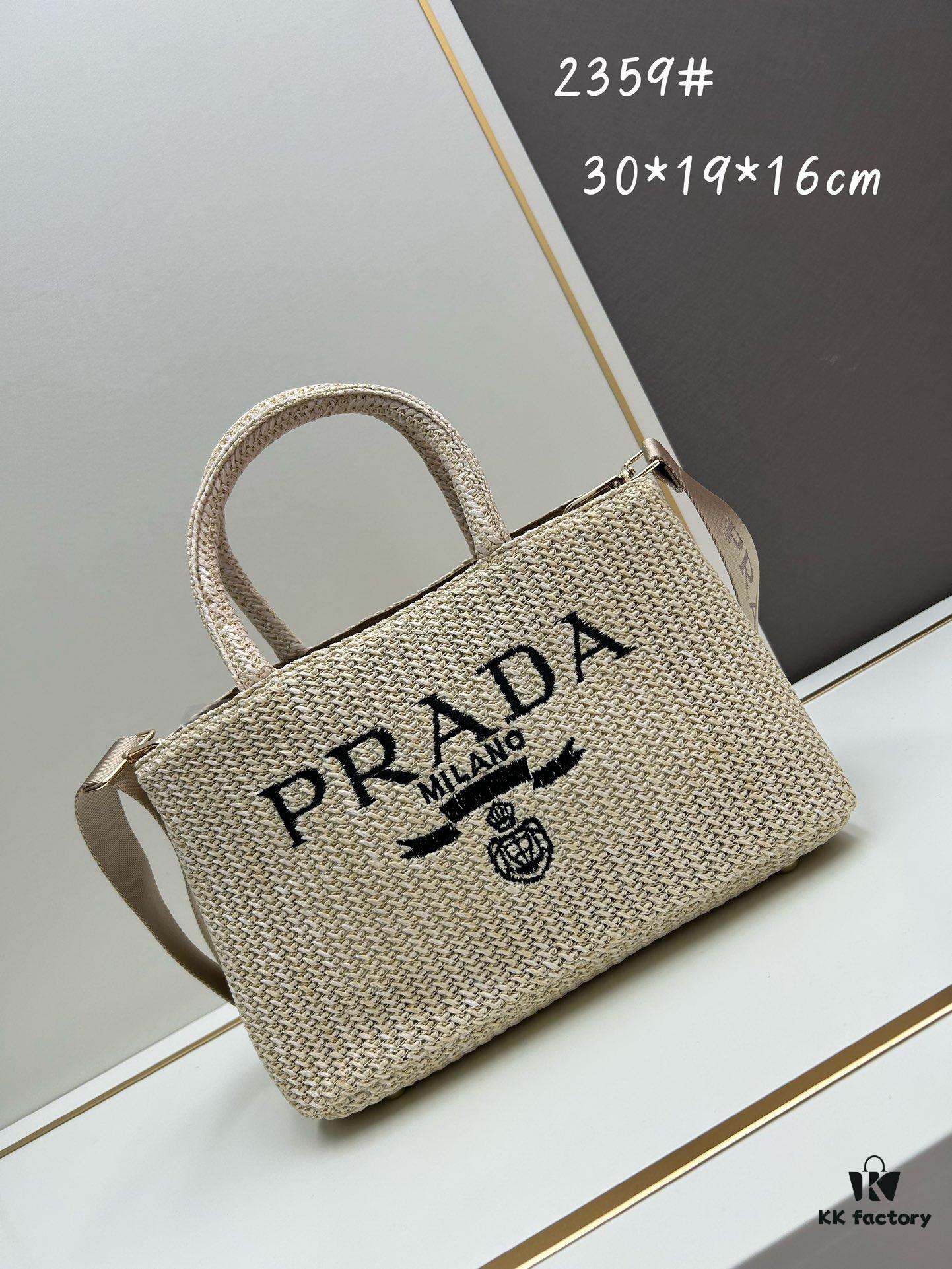 Prada Beautiful Wicker Basket Bag – A Stylish Summer Essential with Straw and Leather Design