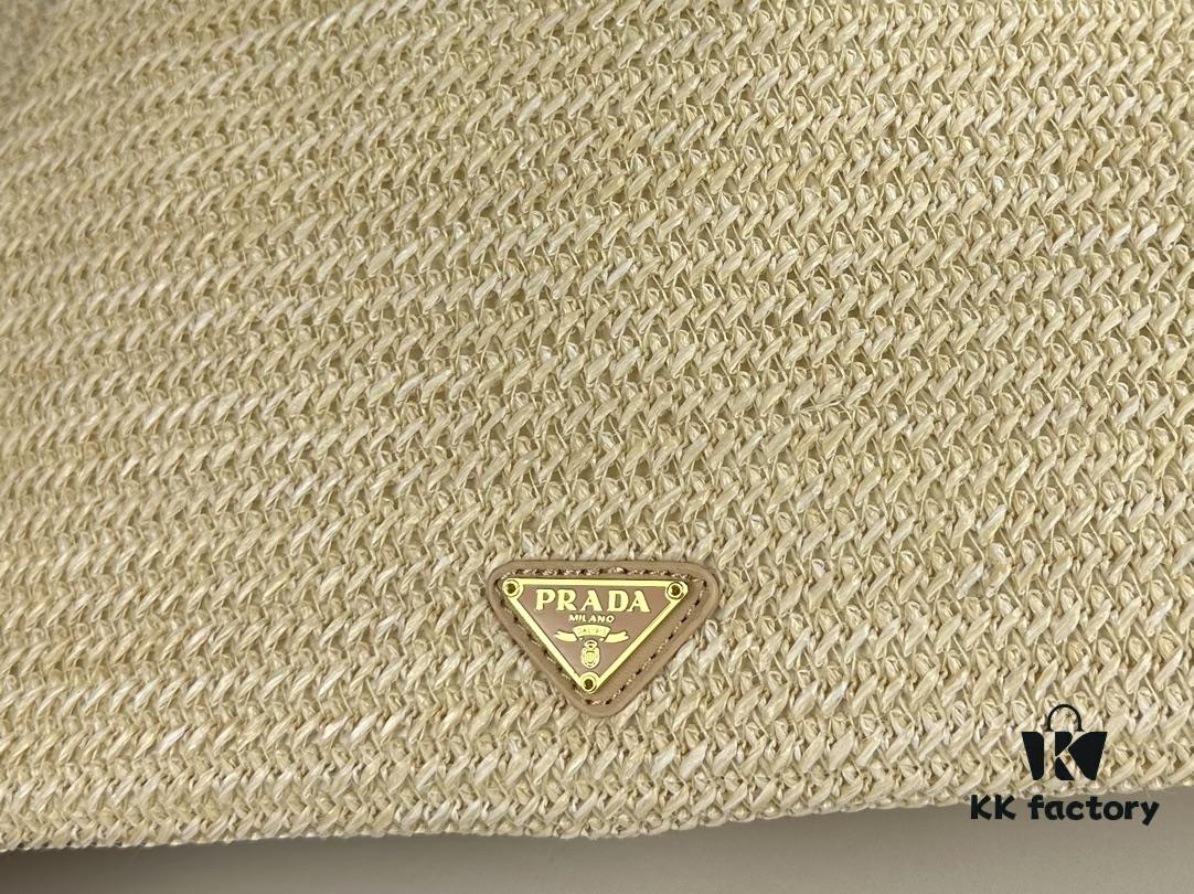 6930b6006e68136f4d9adf6e New Arrival🔥👏👏👏 This series is Prada's key style for the upcoming season. Crafted with imported raffia, this design features intricate hand-weaving techniques by skilled artisans 😘😘 Lightweight and spacious, it exudes a fresh summer vibe and pairs beautifully with various outfits—absolutely perfect! Grab yours now 👏👏 Model: 2386, Dimensions: 33 x 26 cm