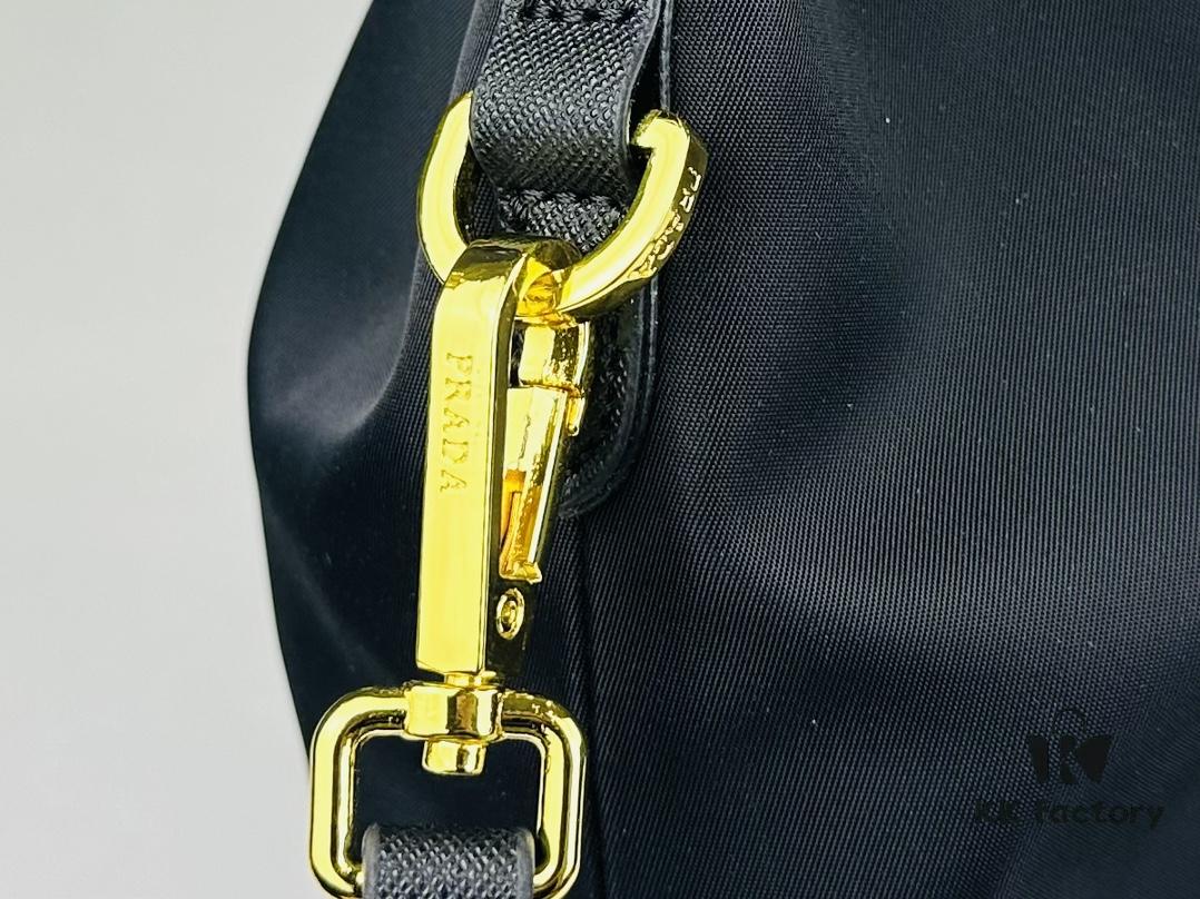 6930b6256e68136f4d9adfb9 Adorable Prada Mini Bucket Bag with Box, Size: Base Length 16 x Opening Length 23 x Height 18 x Thickness 10, Model No. 067