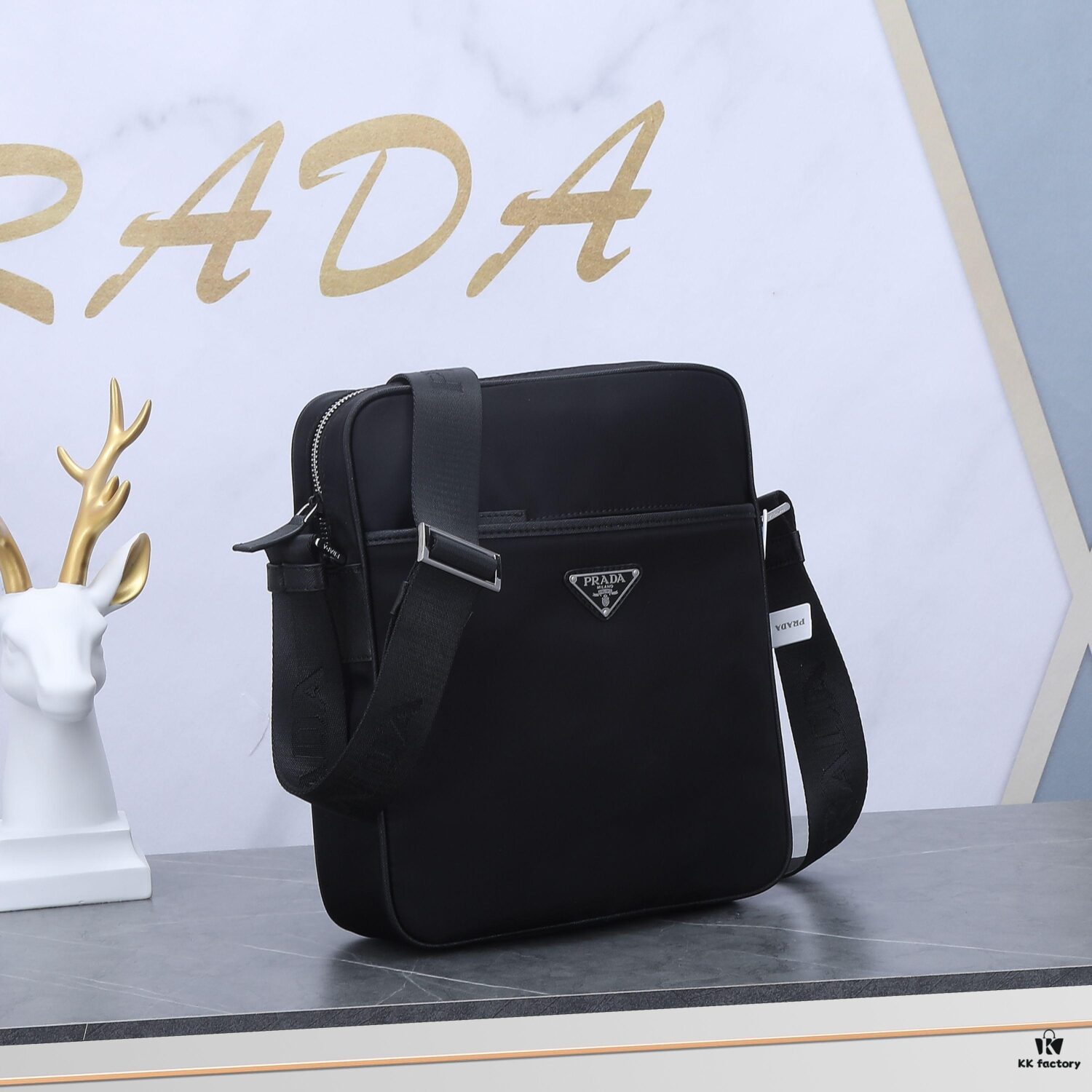 6930b63e6e68136f4d9adfdd PRADA Men's Single Shoulder Bag, Classic Official Bestseller, Lightweight Original Waterproof Fabric, Model 002 Size: W24 x H28 x D8
