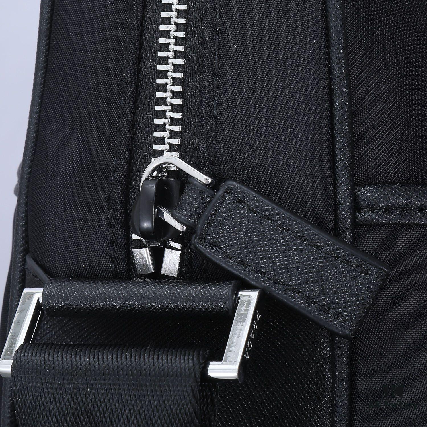 6930b6416e68136f4d9adfe3 PRADA Men's Single Shoulder Bag, Classic Official Bestseller, Lightweight Original Waterproof Fabric, Model 002 Size: W24 x H28 x D8