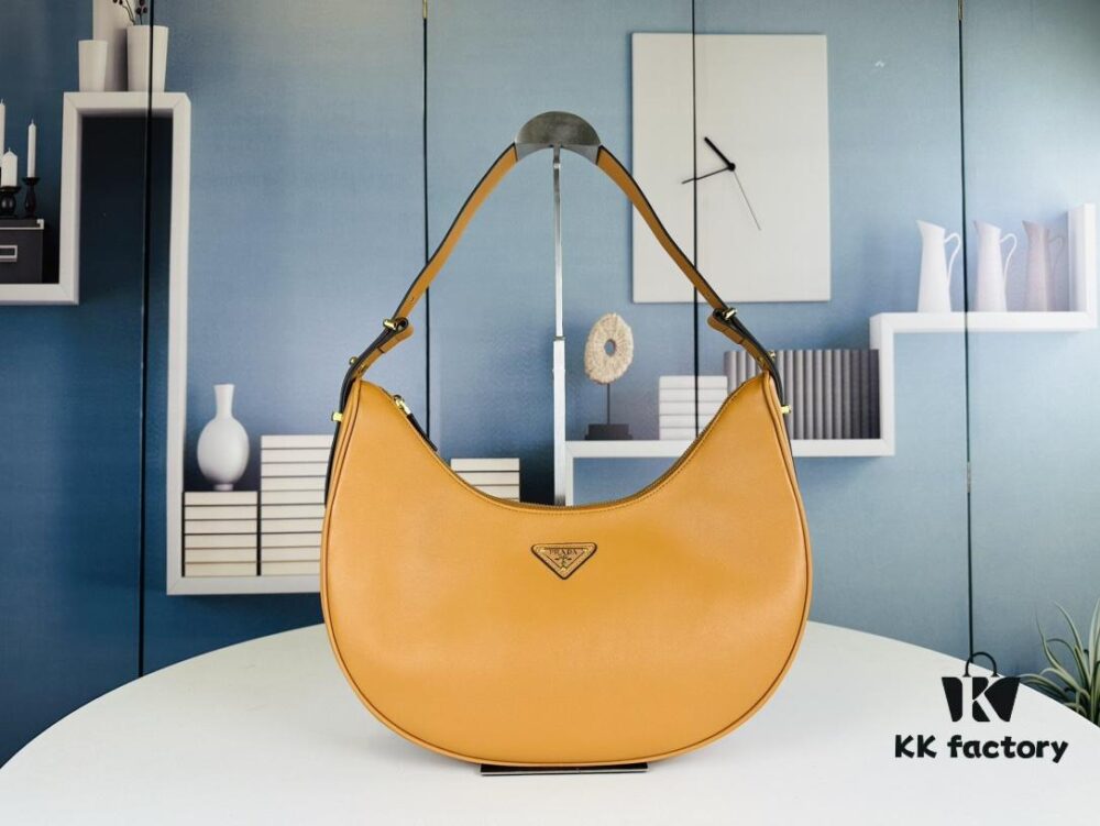 6930b6506e68136f4d9adffd New Prada Arque Shoulder Bag | Fashionable High-Street Style – Instantly Chic and Sweet-Cool Vibe