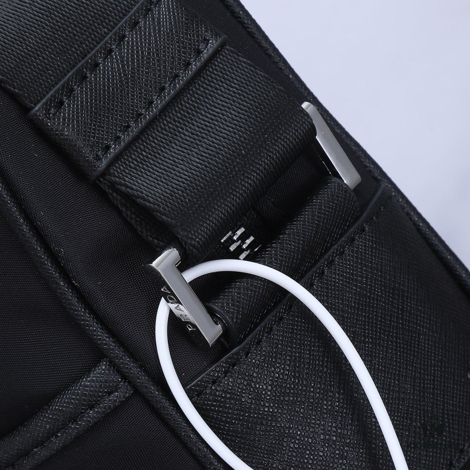 6930b6606e68136f4d9ae014 PRADA Men's Single Shoulder Bag, Classic Official Bestseller, Lightweight Original Waterproof Fabric, Model 002 Size: W24 x H28 x D8