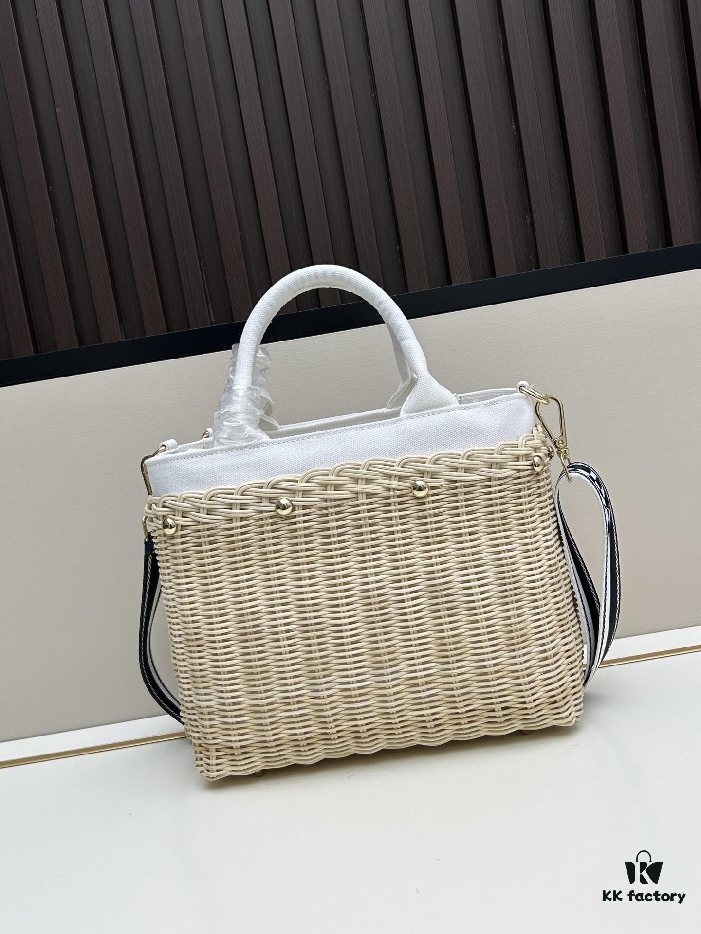6930b6846e68136f4d9ae051 Prada-Inspired Palm Leaf and Leather Woven Tote Bag – Vacation-Ready Fashion, Handheld or Shoulder Carry
