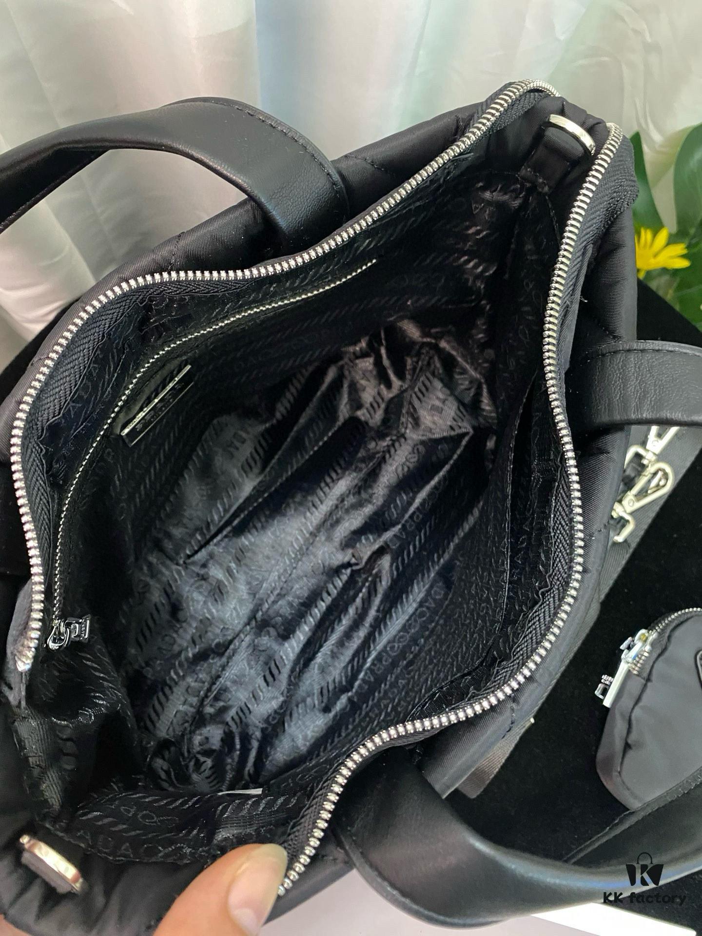 6930b6e26e68136f4d9ae0e5 Prada Prada Parachute Fabric Counter Hot Series with Small Bag Crossbody Bag Multi-functional Unisex Style Popular Among Numerous Celebrities Original Fabric