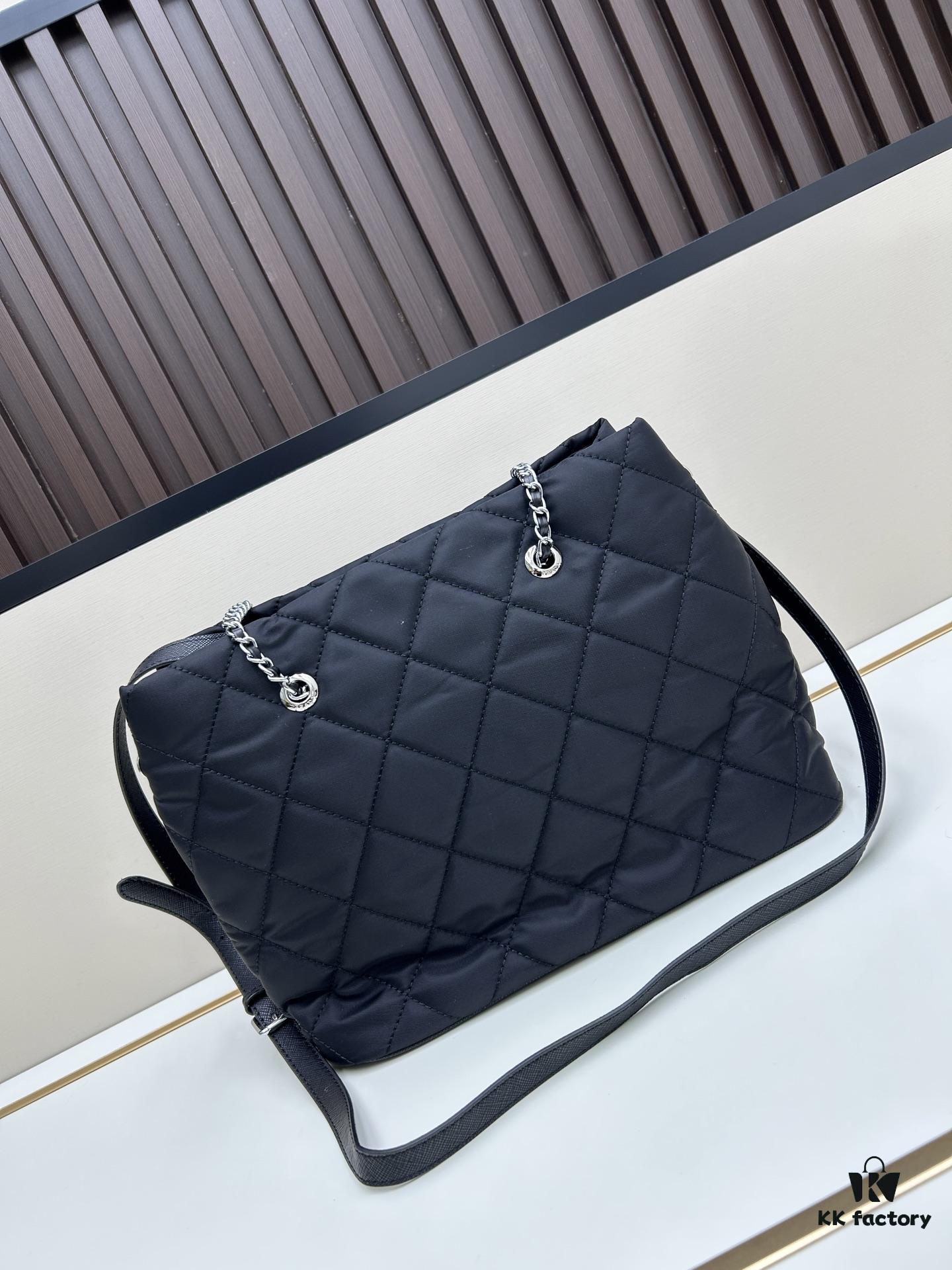 6930b7396e68136f4d9ae171 Prada Vintage Zipper Style Chain Quilted Crossbody Bag