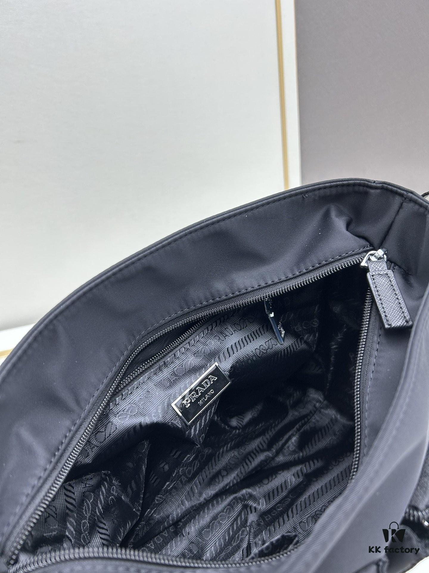 6930b7cf6e68136f4d9ae266 Prada Nylon Parachute Large Messenger Bag