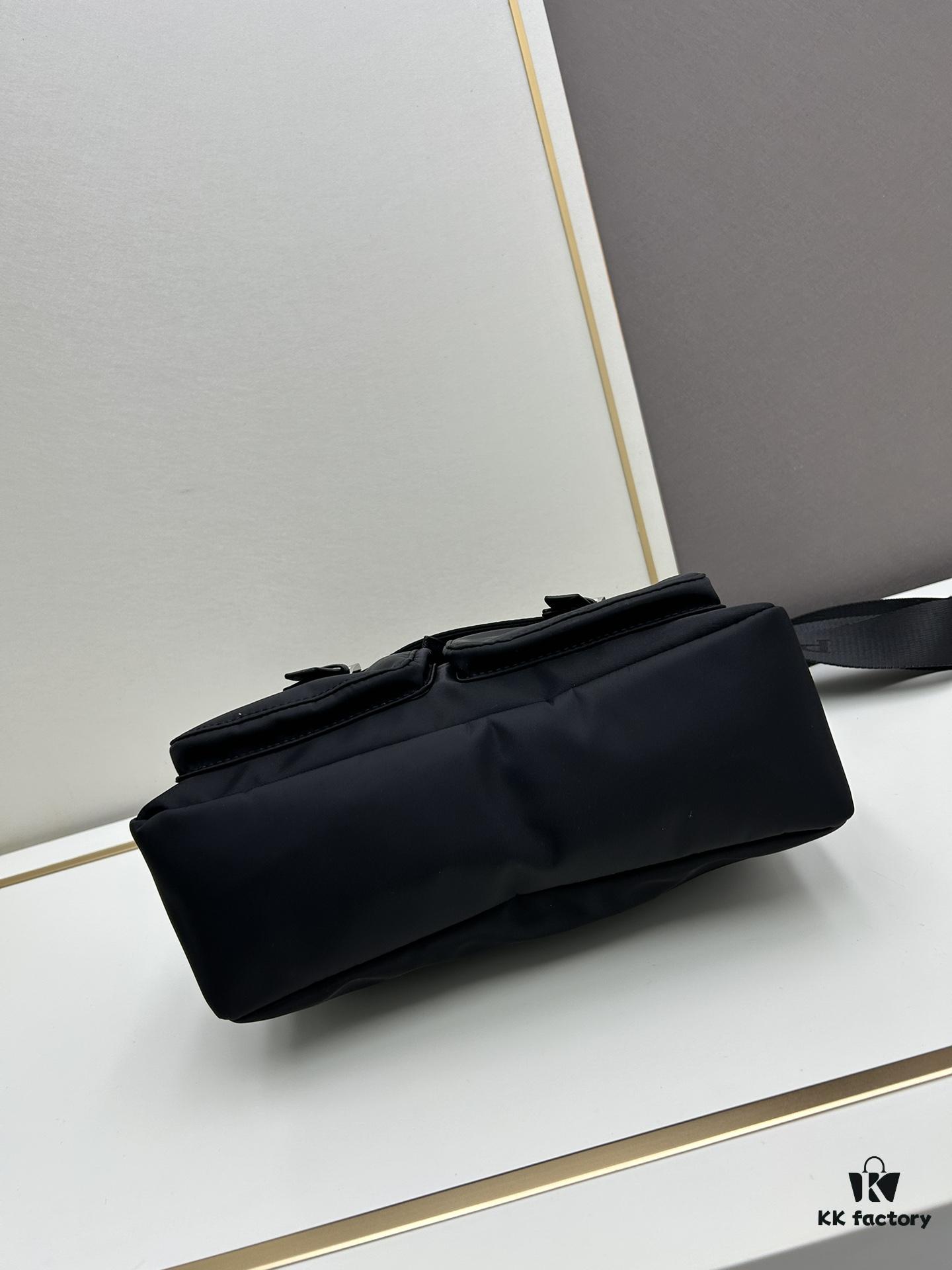 6930b7d06e68136f4d9ae269 Prada Nylon Parachute Large Messenger Bag