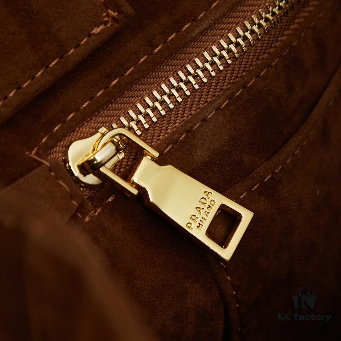 6930b7e66e68136f4d9ae290 Prada New Arrival: Fortune Begins with the Iconic Triangle Logo