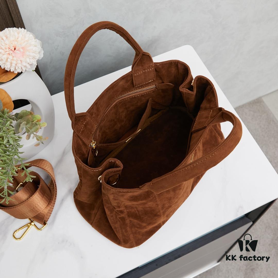 6930b7e86e68136f4d9ae293 Prada New Arrival: Fortune Begins with the Iconic Triangle Logo