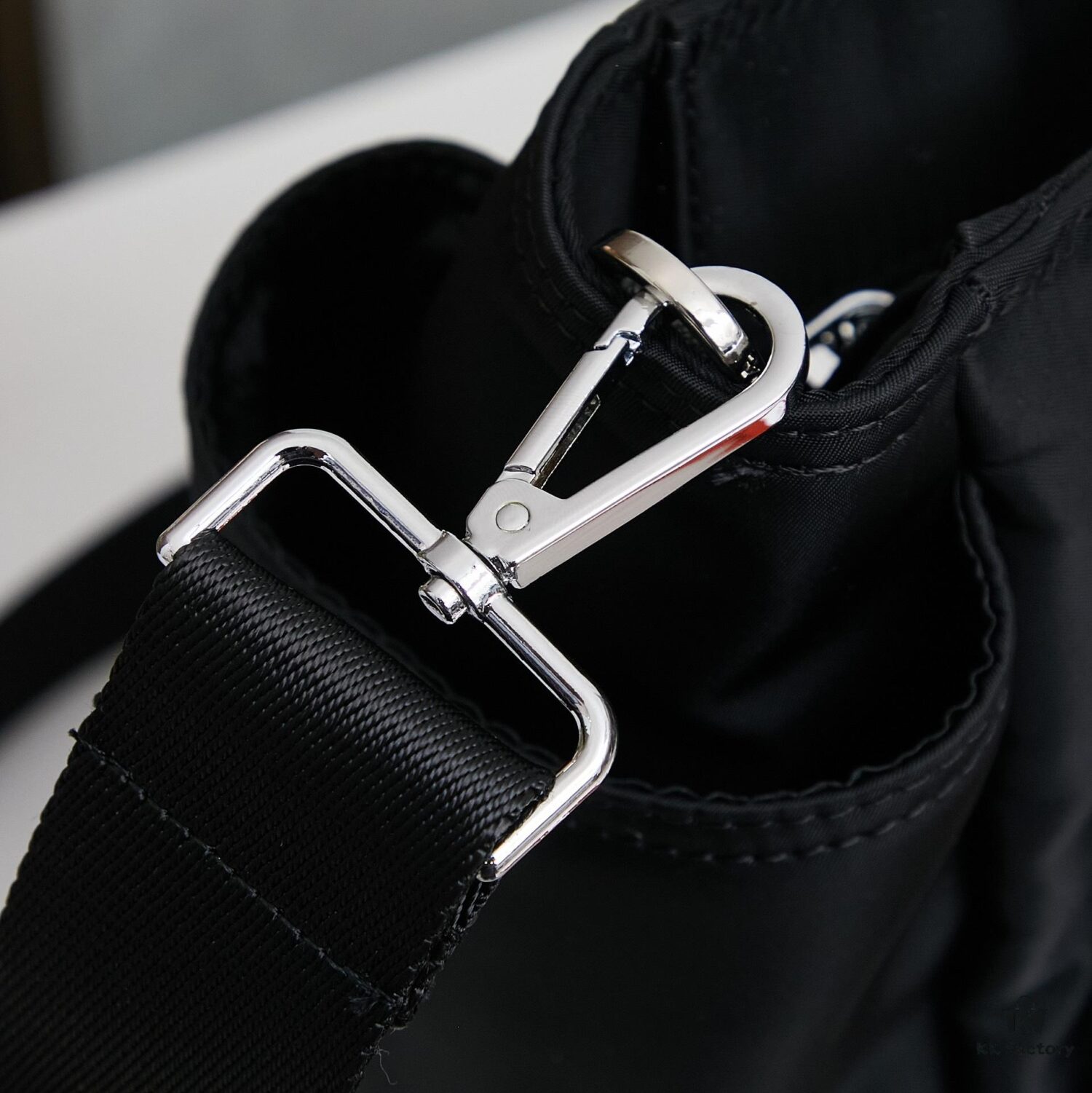 6930b8186e68136f4d9ae2ed New Couple's Casual Handheld Crossbody Bag, Minimalist Shoulder Tote Bag