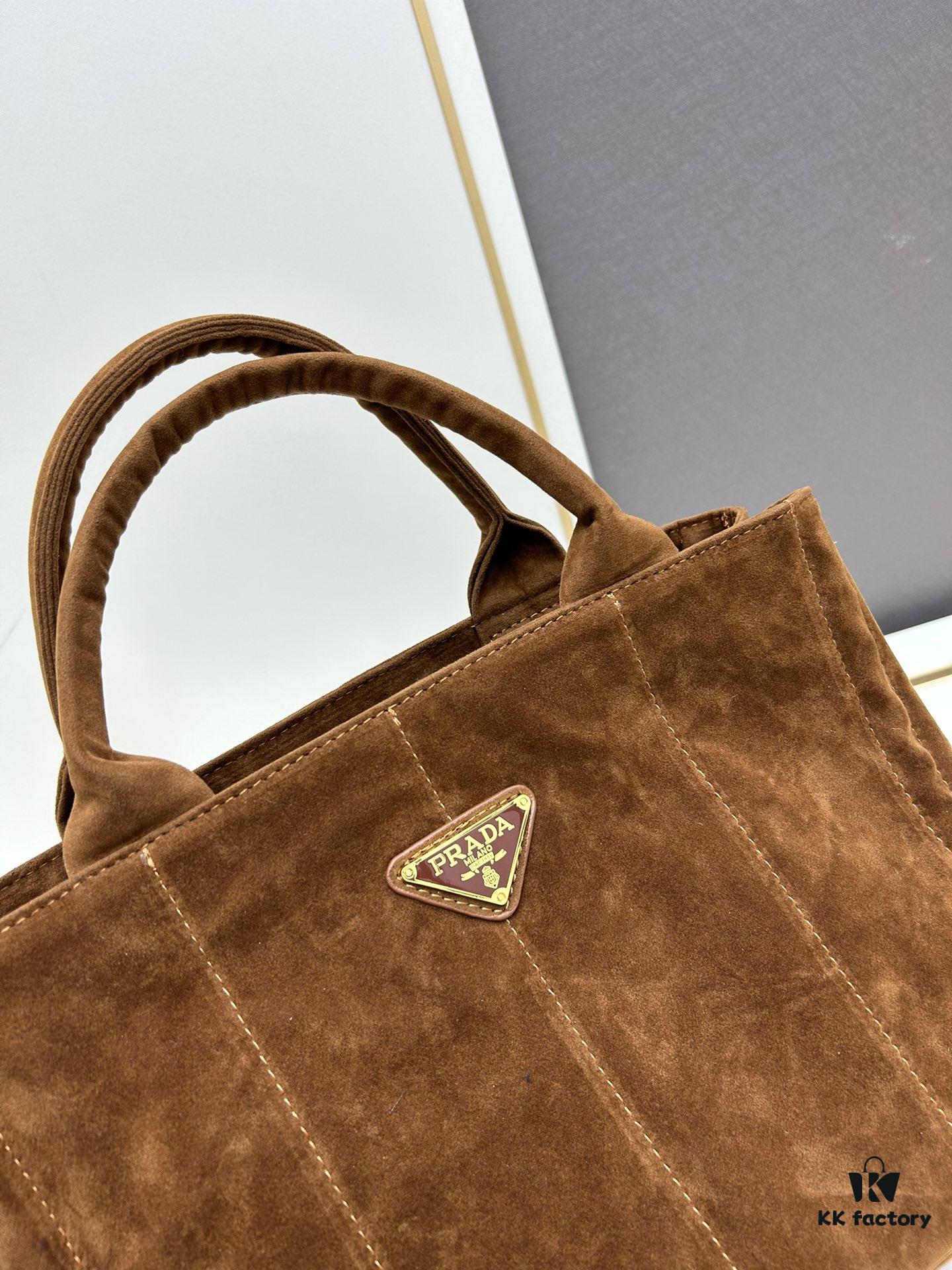 6930b83c6e68136f4d9ae32d Prada New Arrival: Fortune Begins with the Iconic Triangle Logo