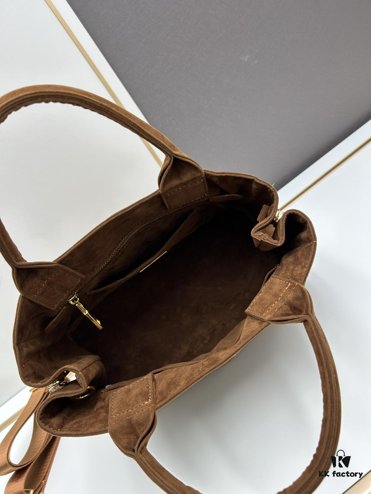 6930b8426e68136f4d9ae338 Prada New Arrival: Fortune Begins with the Iconic Triangle Logo