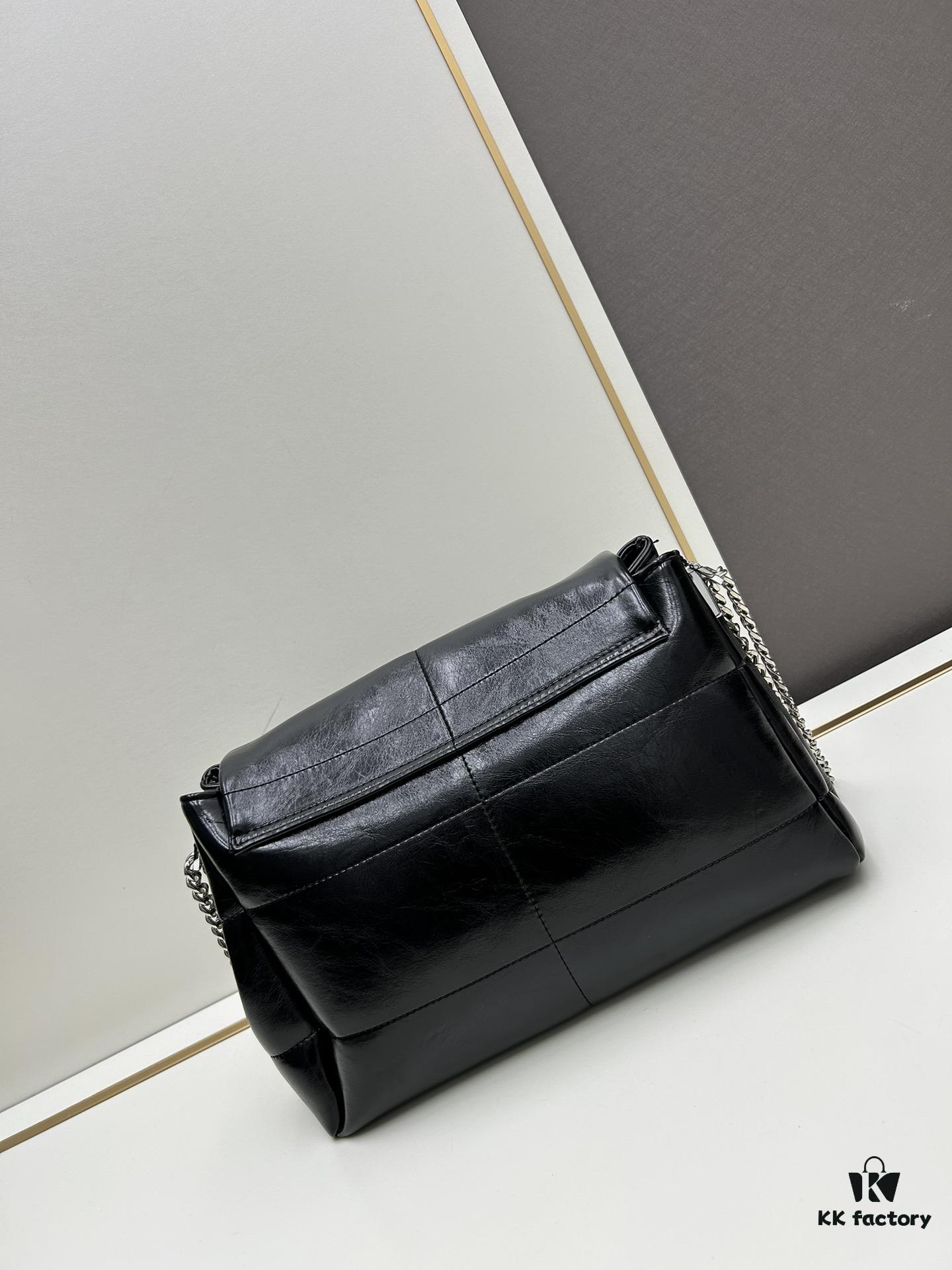 6930b8436e68136f4d9ae339 Prada Re-Edition Shoulder Bag in Black and Silver – Cool Enough to Steal Your Heart!