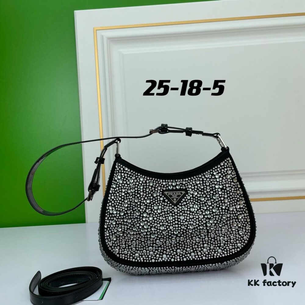 Box Included, Original Order, Factory Custom Leather ♥️ PRADA Launches 2022 Spring/Summer Collection Crystal Hobo Handbag, Premium Calfskin, Inspired by Du Juan, Wen Qi, and Deng Enxi, Lightweight Fashion, Must-Have for Trendsetters