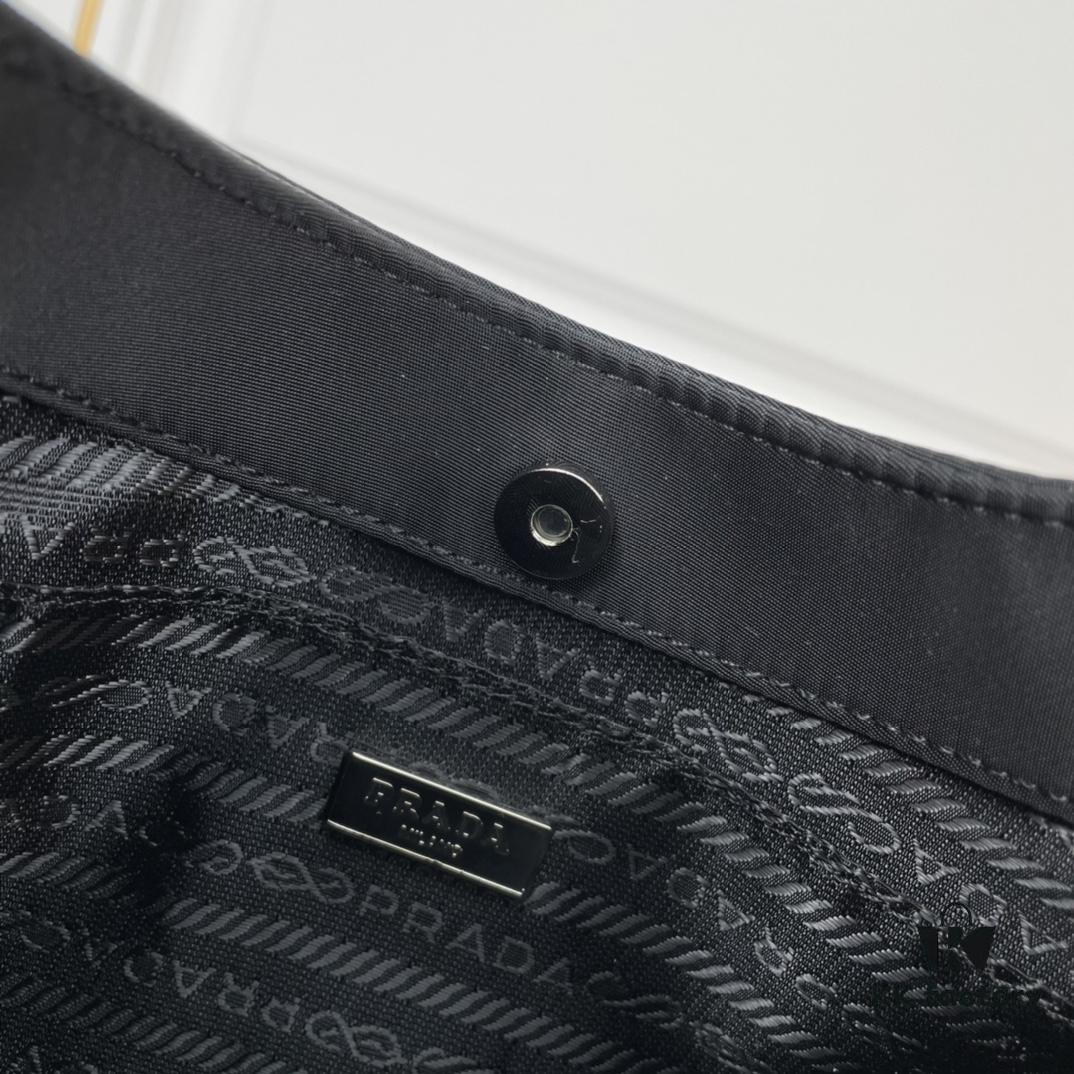 Box Included, Original Order, Factory Custom Leather ♥️ PRADA Launches 2022 Spring/Summer Collection Crystal Hobo Handbag, Premium Calfskin, Inspired by Du Juan, Wen Qi, and Deng Enxi, Lightweight Fashion, Must-Have for Trendsetters