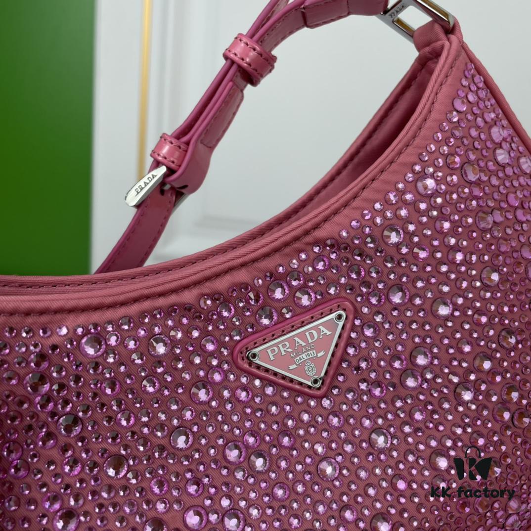 6930b8766e68136f4d9ae394 Box Included, Original Order, Factory Custom Leather ♥️ PRADA Launches New 2022 Spring/Summer Crystal Hobo Handbag, Crafted from Premium Calfskin, Inspired by Du Juan, Wen Qi, and Deng Enxi, Faithfully Reproduced, Lightweight and Stylish, Must-Have for Fashion Enthusiasts