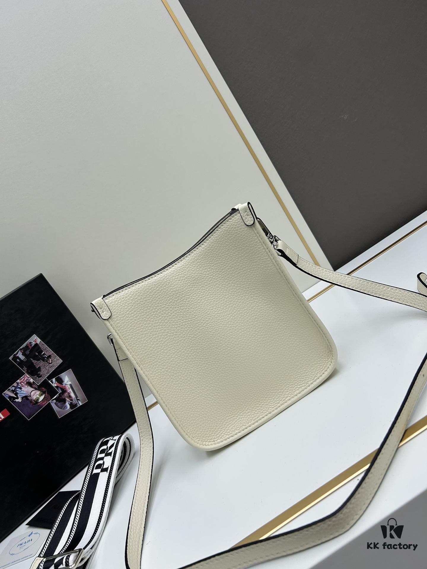 High-Quality PRADA Shoulder Crossbody Bag - Imported Full-Grain Coarse Lychee Texture Leather, Detachable Dual Straps (Leather Strap & Lettered Fabric Strap), Metal Logo, Magnetic Closure