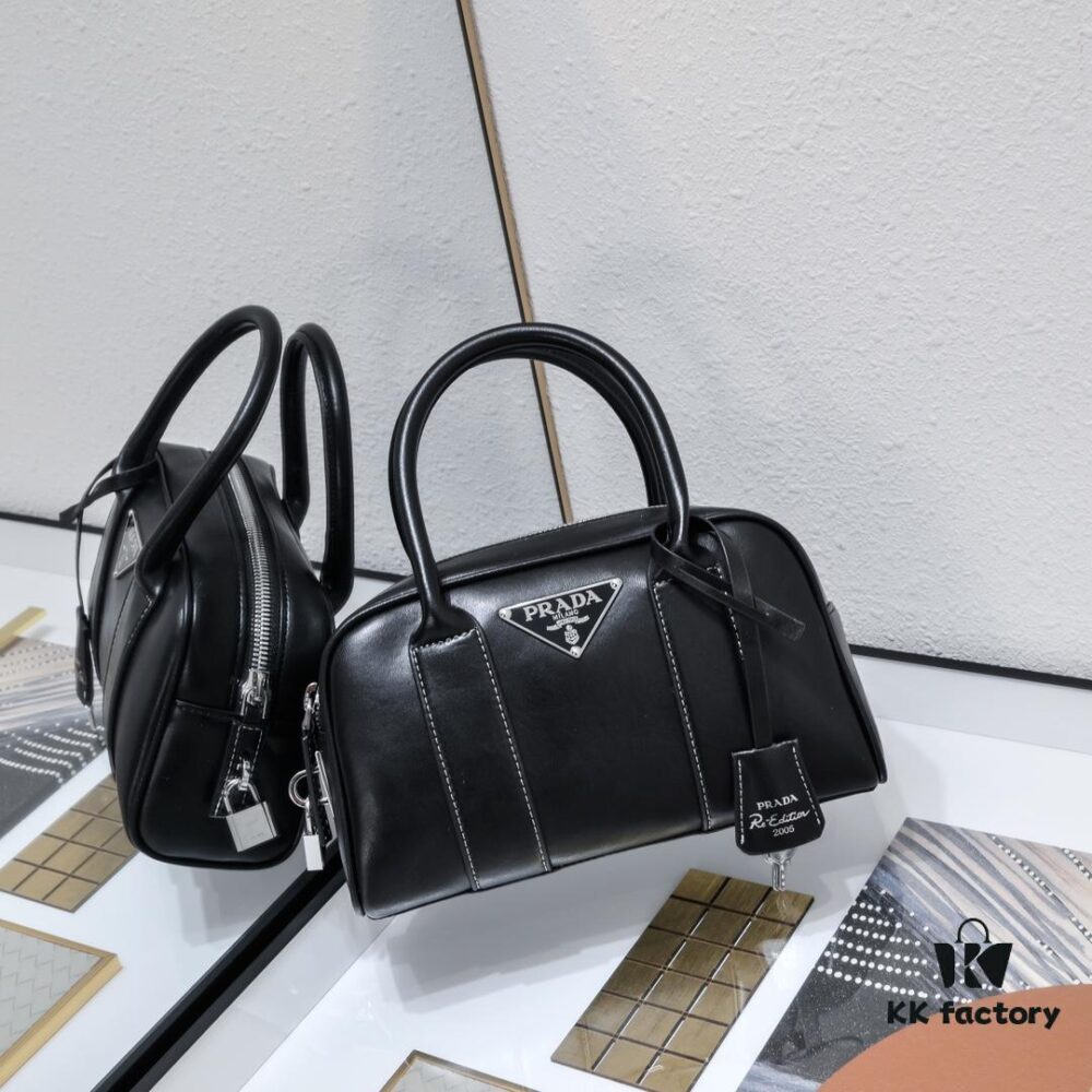 6930b8936e68136f4d9ae3c8 PRADA🖤 Premium Vintage Boston Handbag