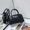 6930b8936e68136f4d9ae3c8 PRADA 🖤 Ultra Premium Vintage Boston Handbag