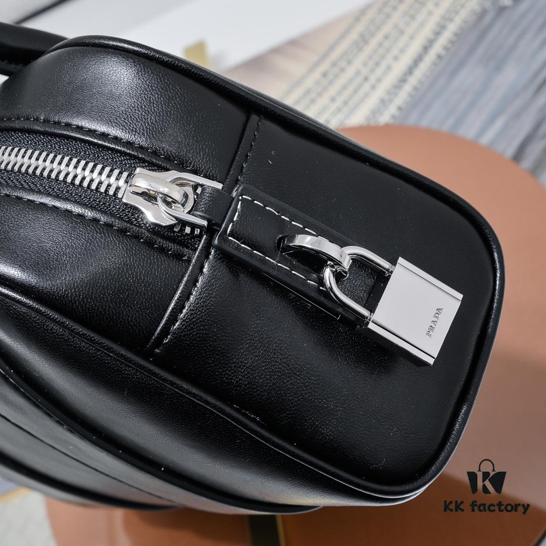 6930b8976e68136f4d9ae3cf PRADA 🖤 Ultra Premium Vintage Boston Handbag