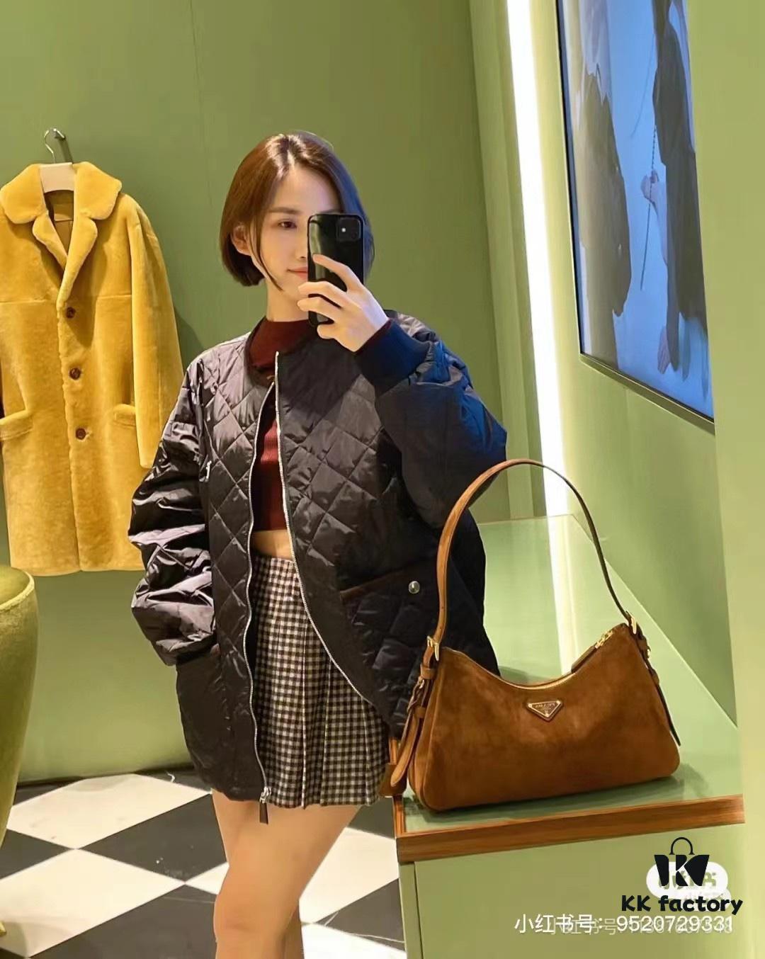 6930b8ed6e68136f4d9ae470 【Authentic Quality + Matching Cabinet Hardware】🌹 (Suede) 🎉 Prada's Latest Handbag 🎉🎉🎉 New Shoulder Bag Inspired by the Hobo Silhouette