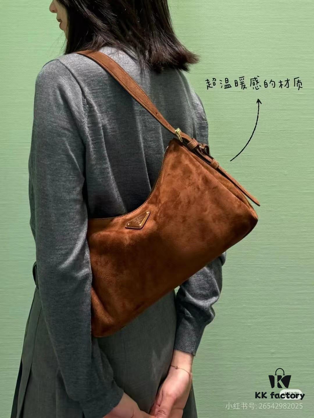6930b8ee6e68136f4d9ae471 【Authentic Quality + Matching Cabinet Hardware】🌹 (Suede) 🎉 Prada's Latest Handbag 🎉🎉🎉 New Shoulder Bag Inspired by the Hobo Silhouette