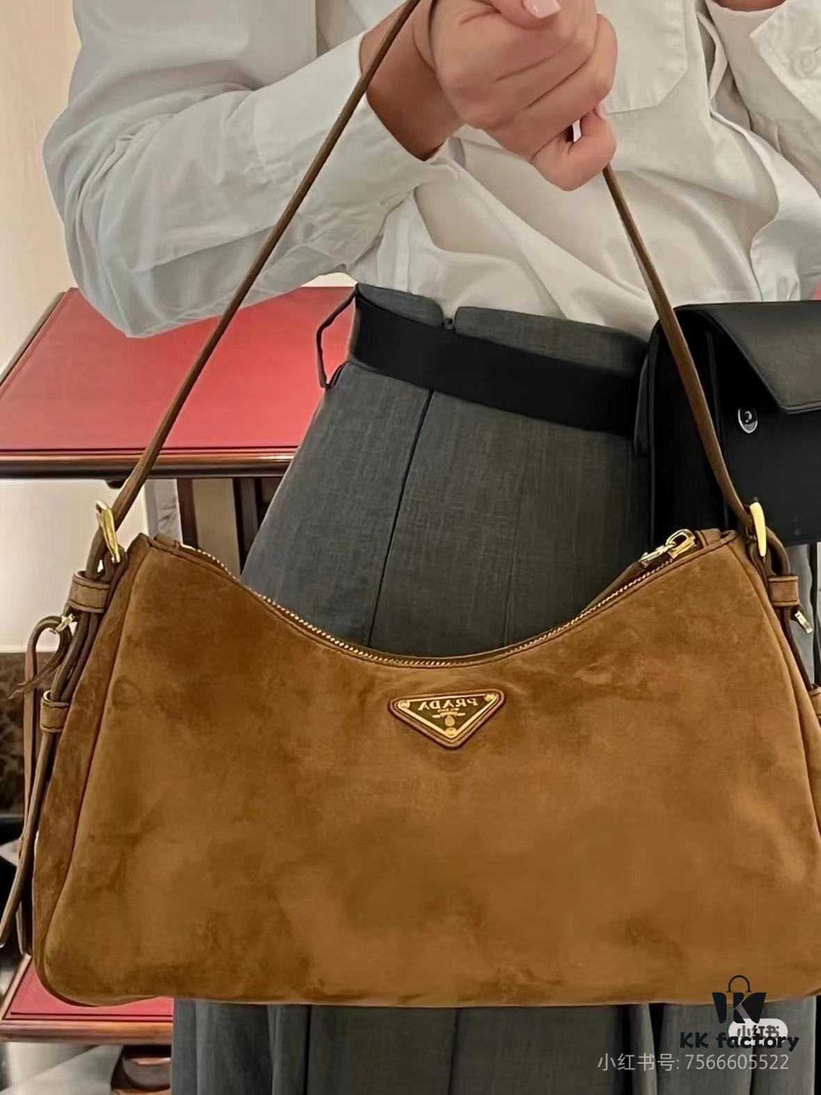 6930b8ee6e68136f4d9ae472 【Authentic Quality + Matching Cabinet Hardware】🌹 (Suede) 🎉 Prada's Latest Handbag 🎉🎉🎉 New Shoulder Bag Inspired by the Hobo Silhouette