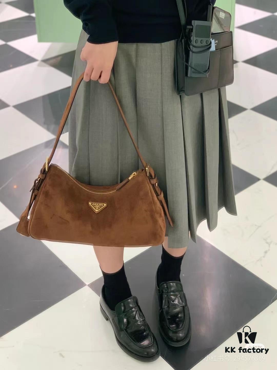 6930b8ef6e68136f4d9ae475 【Authentic Quality + Matching Cabinet Hardware】🌹 (Suede) 🎉 Prada's Latest Handbag 🎉🎉🎉 New Shoulder Bag Inspired by the Hobo Silhouette