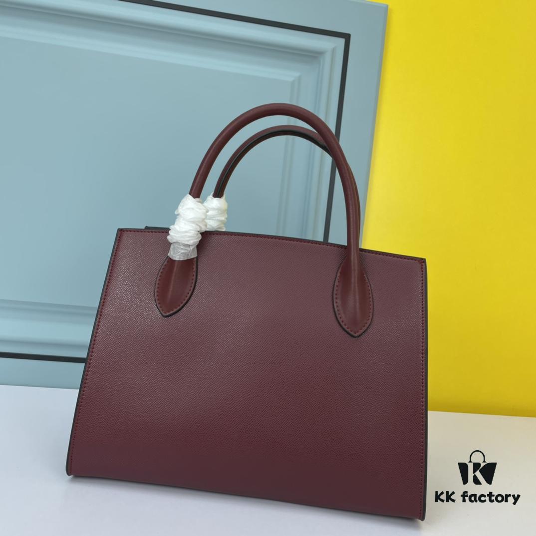 6930b9776e68136f4d9ae555 High-Quality Counter Product PRADA #66158 Premium Imported Coarse Cross Cowhide with Calfskin, 175 OEM Code, Enamel Same-Color Logo Pendant, Classic and Uniquely Elegant