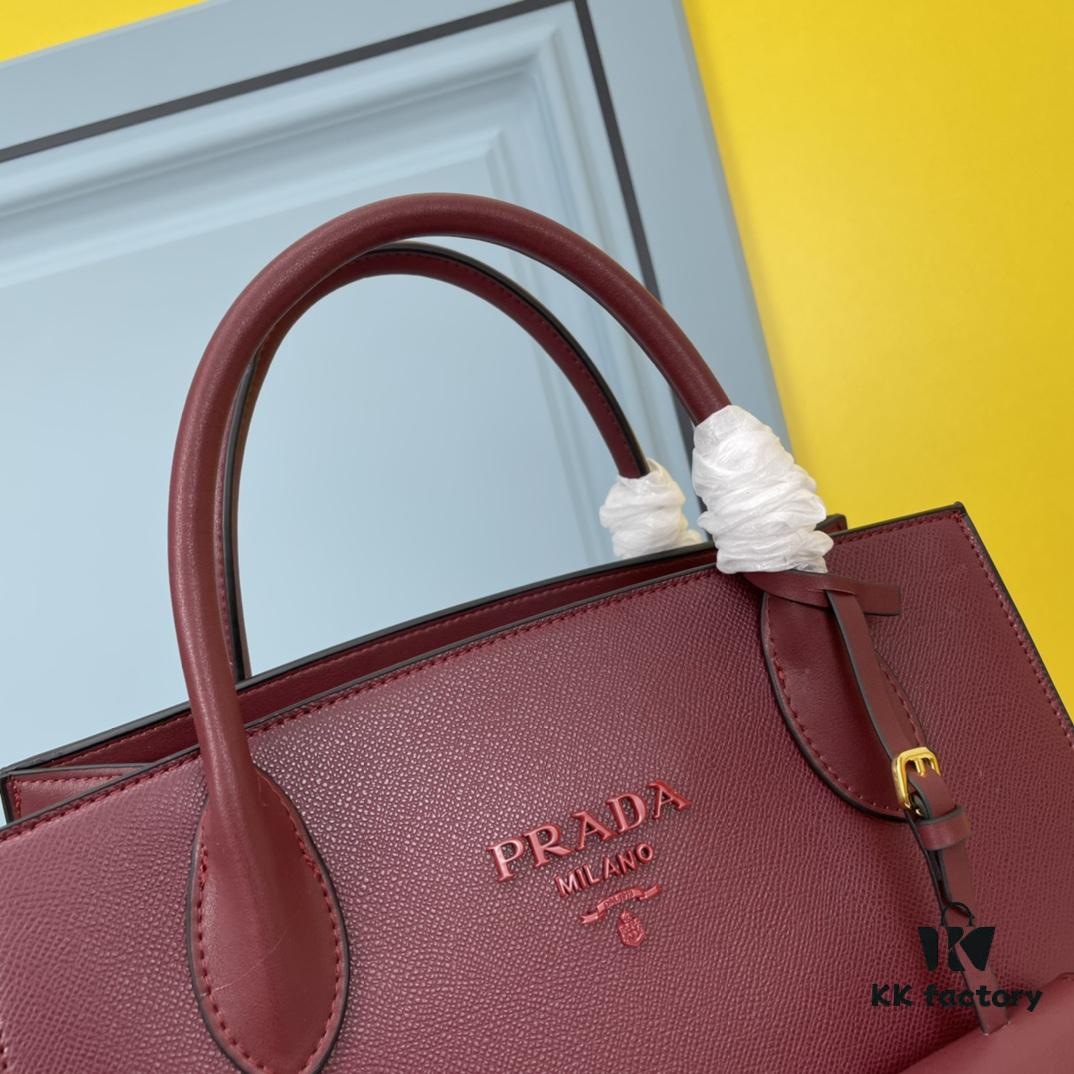 6930b9786e68136f4d9ae557 High-Quality Counter Product PRADA #66158 Premium Imported Coarse Cross Cowhide with Calfskin, 175 OEM Code, Enamel Same-Color Logo Pendant, Classic and Uniquely Elegant